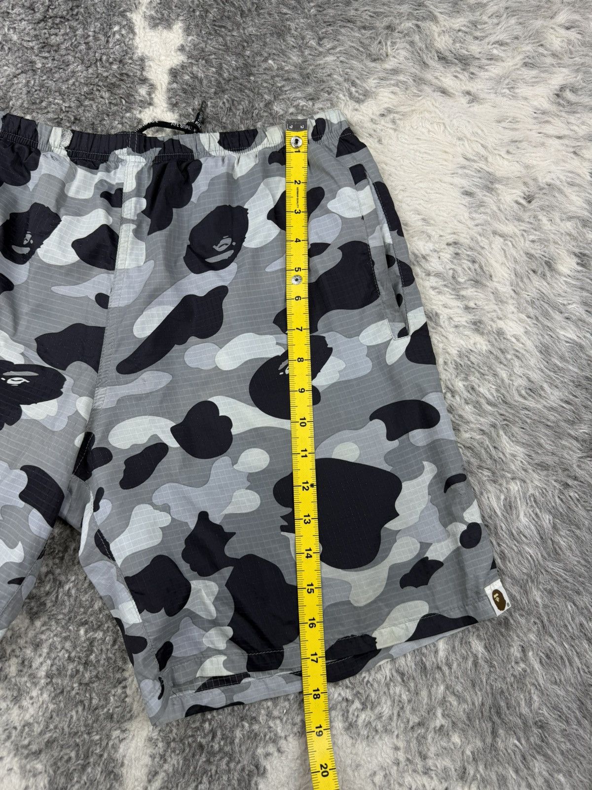 Bape × Vintage 1st Camo Beach Shorts Size US 31 - 23 Thumbnail