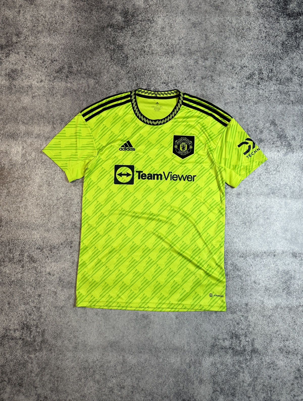 Adidas Adidas Manchester United Soccer Jersey Y2K Blokecore Rare M Size US M / EU 48-50 / 2 - 1 Thumbnail