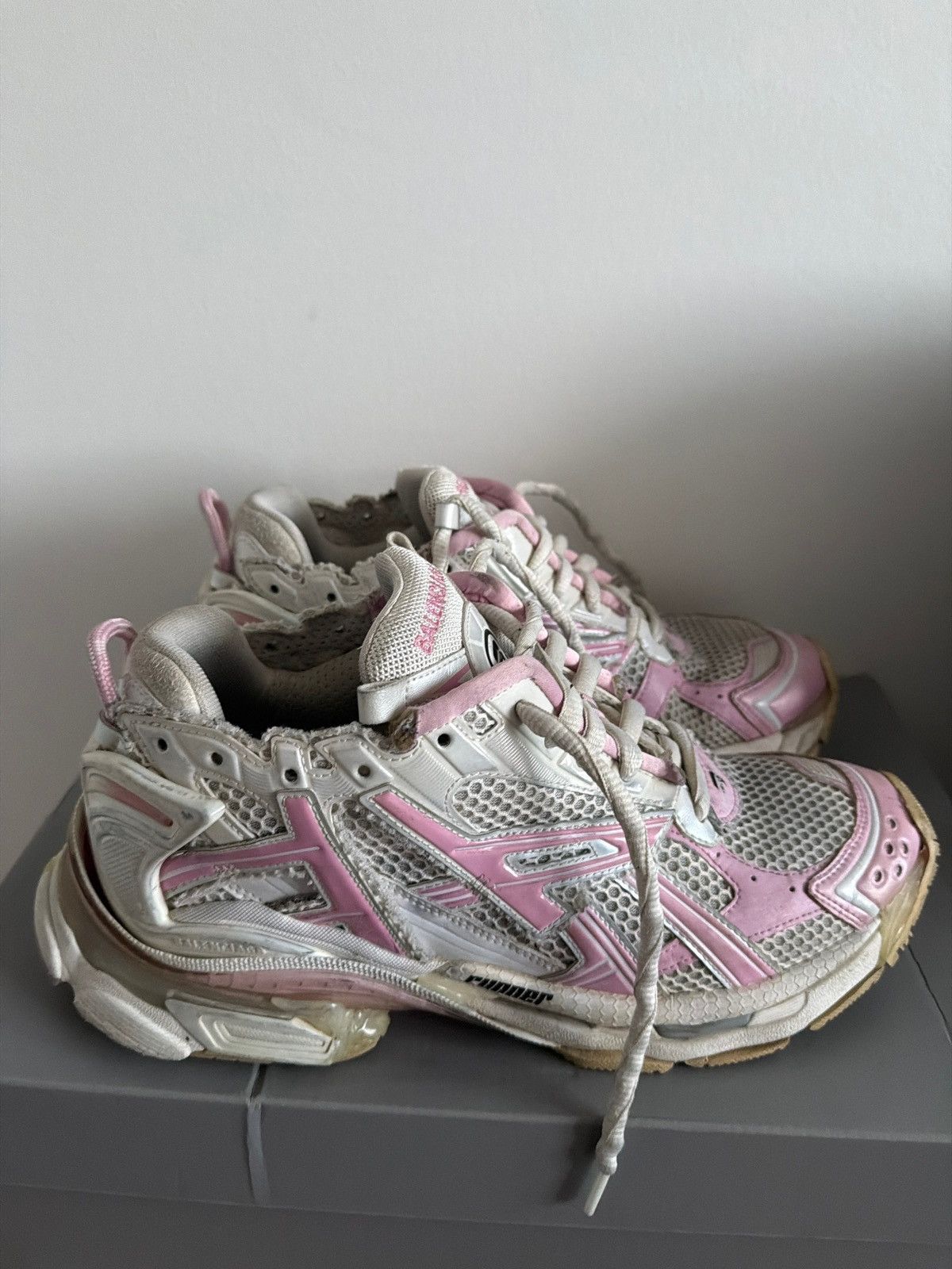 Balenciaga Rose Runners 42eu Size US 9 / EU 42 - 2 Thumbnail