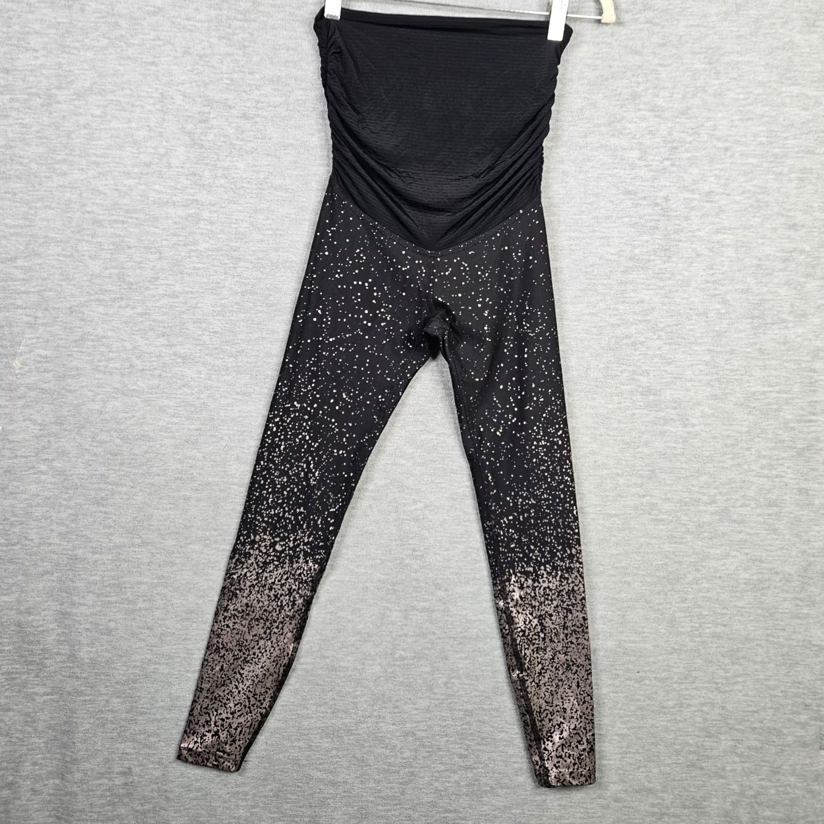 Beyond Yoga Beyond The Bump Maternity Women's XS Alloy Ombre Legging Leggings XS Black Ombre Beyond Yoga Maternity Women Leggings XS Black Size 26" / US 2 / IT 38 - 2 Thumbnail