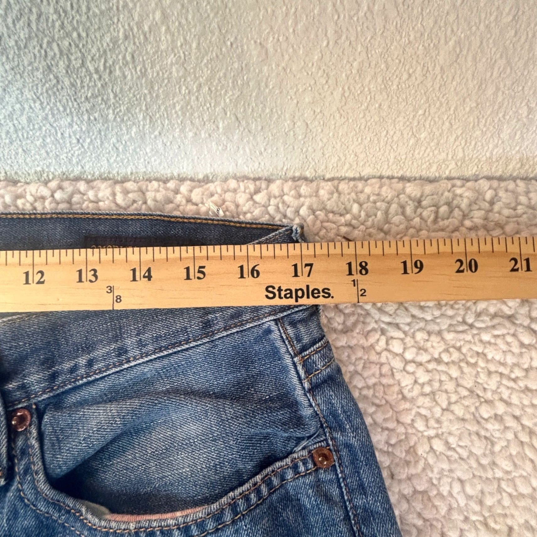 Lucky Brand Lucky 221 Original Straight Jeans Men’s 34x30 Medium Wash 100% Cotton Size US 34 / EU 50 - 5 Thumbnail