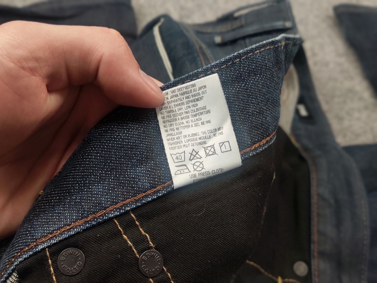 Edwin Edwin Vintage Japan Selvedge Distressed Denim Jeans ES505S Size US 33 - 18 Thumbnail