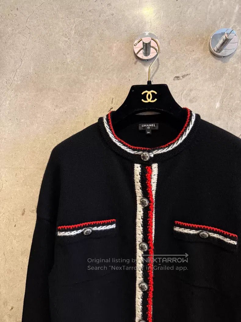Chanel Chanel Snowflake buckle cashmere jacket Size XXS / US 00 / IT 34 - 8 Thumbnail