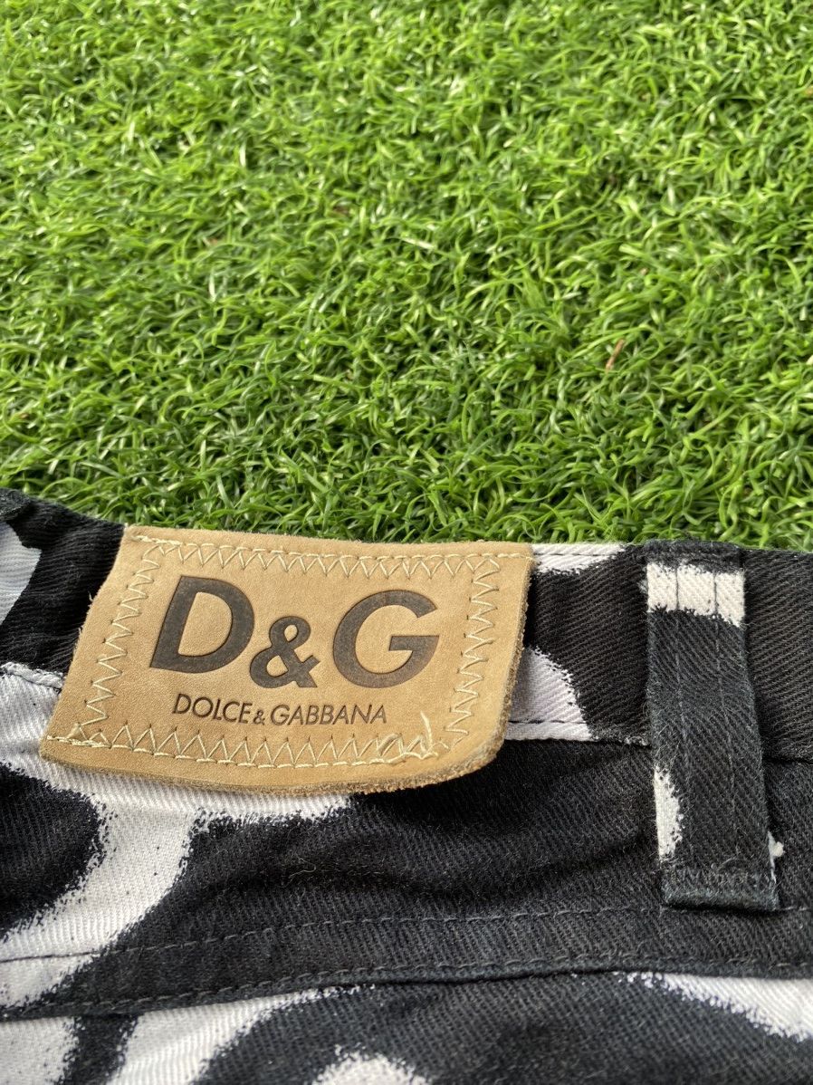 Dolce & Gabbana DOLCE & GABBANA BOOT CUT JEANS ALL OVER LOGO PRINT Size 27" / US 4 / IT 40 - 7 Thumbnail