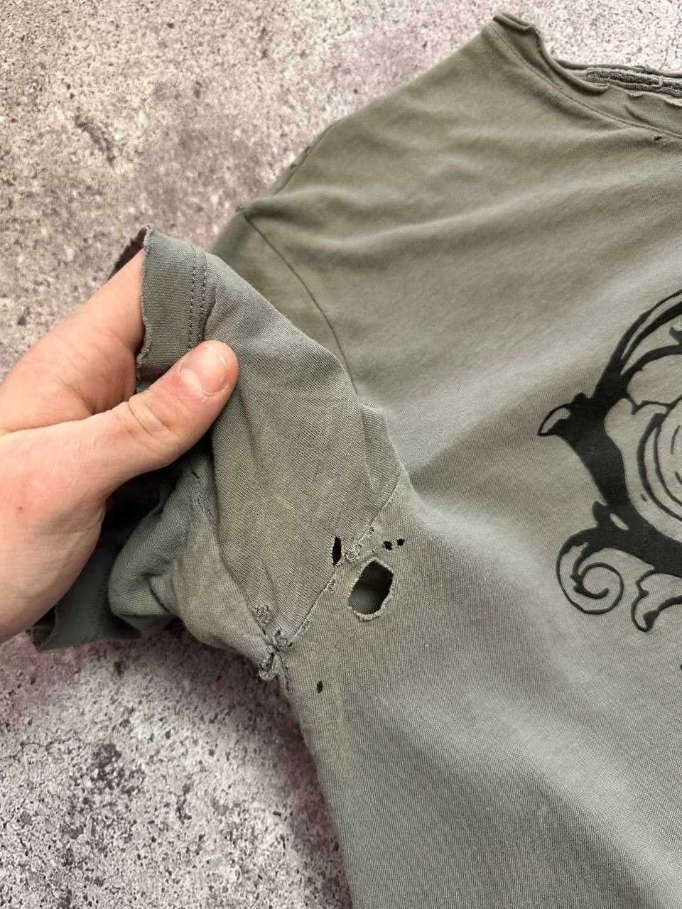 Versace Versace Gray Logo T-Shirt Distressed Size US M / EU 48-50 / 2 - 8 Thumbnail