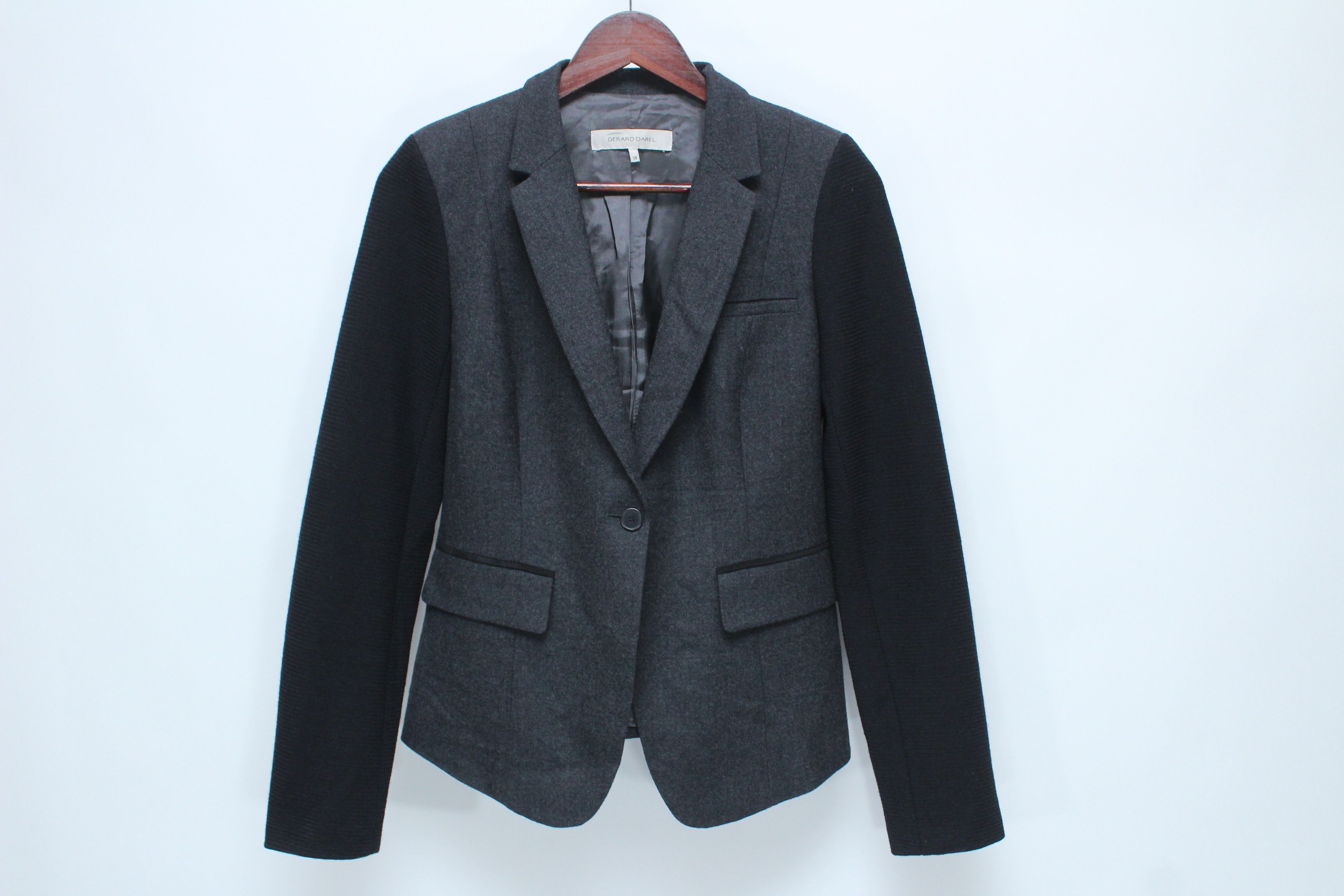 Gerard Darel Gerard Darel Jacket Blazer Womens Size 38 Authentic Hype Size XS / US 0-2 / IT 36-38 - 1 Thumbnail