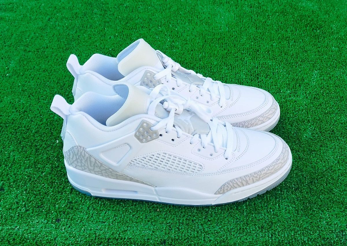 Jordan Brand Shoes Jordan 4 Retro. Size US 11 / EU 44 - 1 Thumbnail