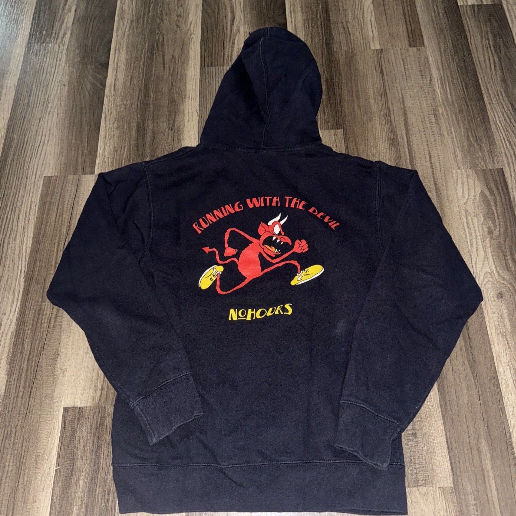 Vintage No Hours Runner Graphic Hoodie Sweatshirt Black Small Mens Pullover Cartoon Devil Running 18x25 Size S Size US S / EU 44-46 / 1 - 2 Thumbnail