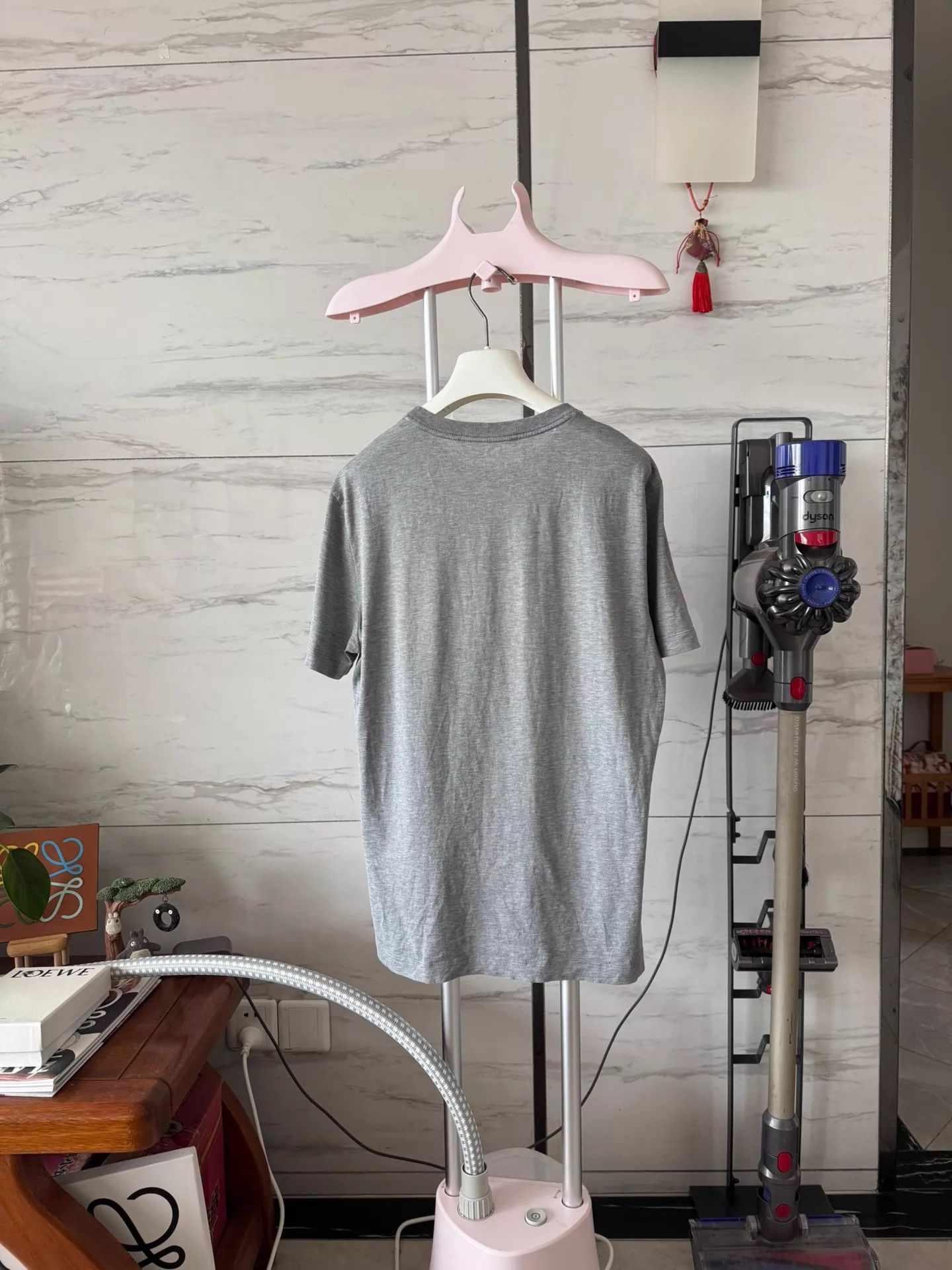 Louis Vuitton LV Print Short-Sleeve Tee S Logo Luxury Like New Size US S / EU 44-46 / 1 - 2 Thumbnail