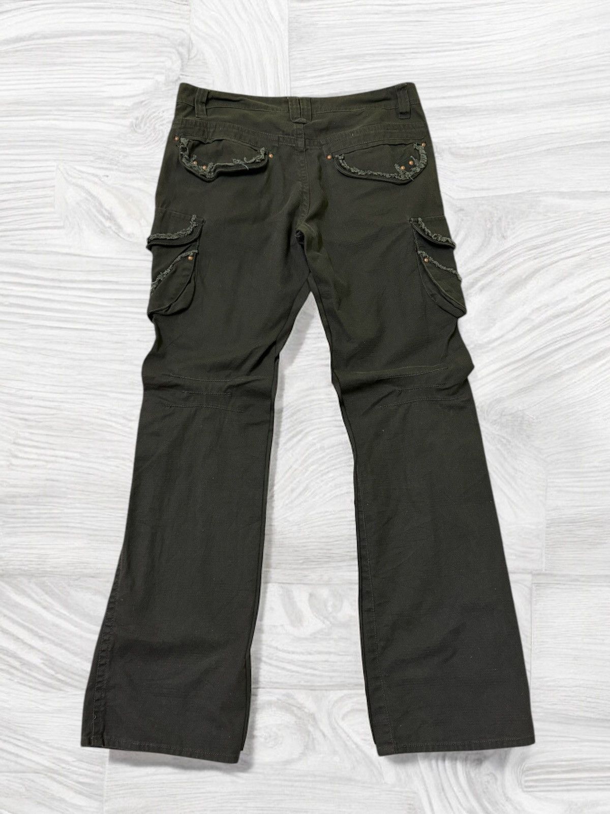 Japanese Brand Vintage Flare Oilcake Bondage Studded Pocket Cargo Pant Size US 33 - 2 Thumbnail