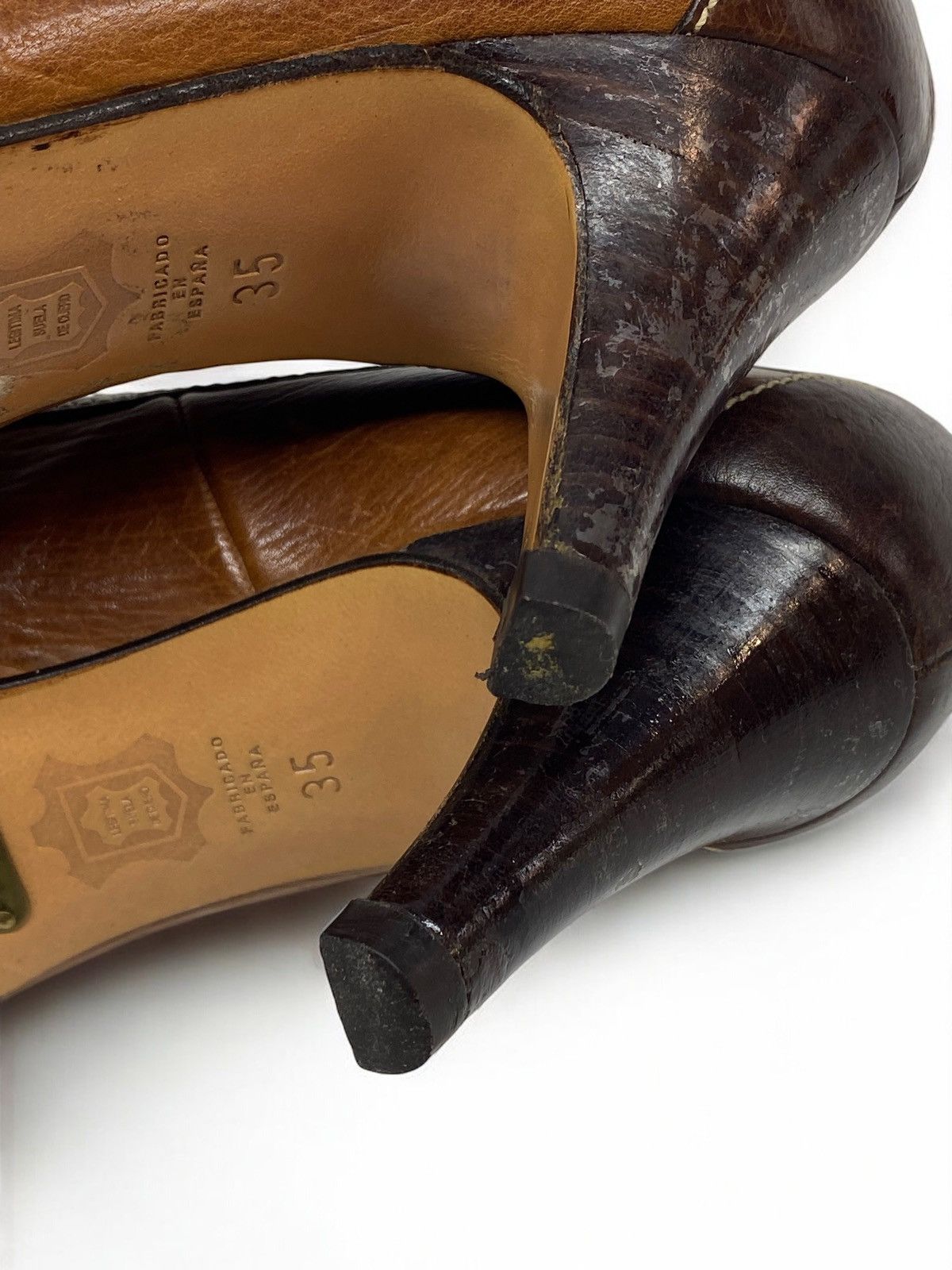 Balenciaga 🔥 BALENCIAGA BROWN TASSLE PUMPS VINTAGE LOAFER STYLE Size US 5 / IT 35 - 16 Thumbnail