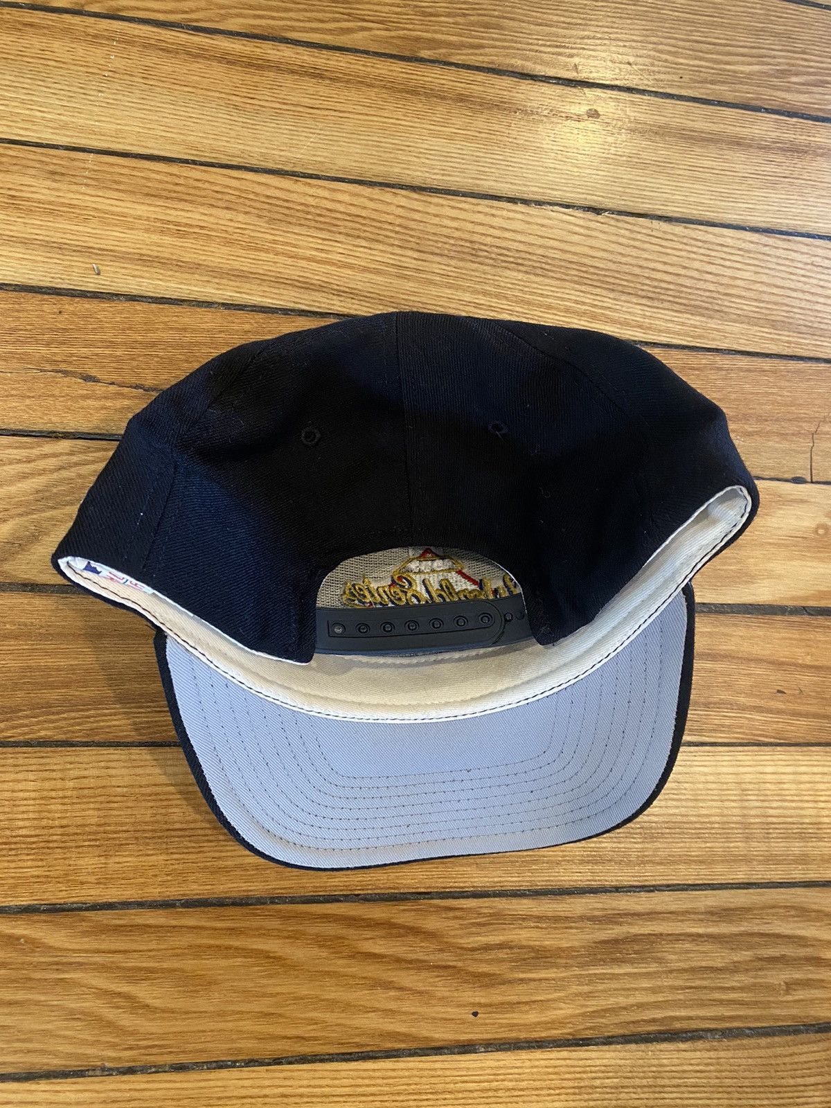 New Era 1997 clubhouse SnapBack Florida Marlins World Series 🌎 Size ONE SIZE - 5 Thumbnail