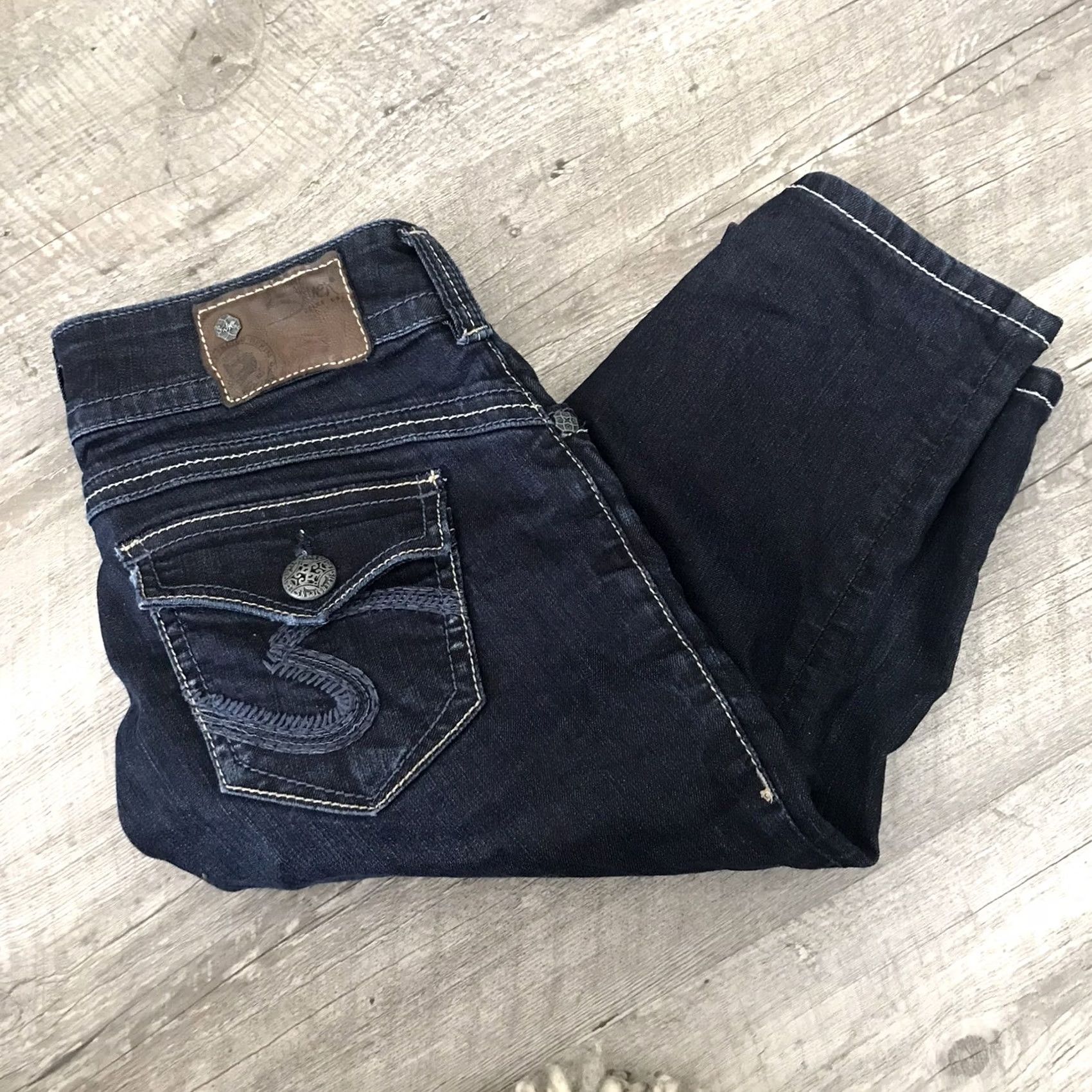 Silver Jeans Co. VINTAGE? No. Silver Jeans Shorts Womens W25 Suki Rose Surplus Bermuda Jean Dark Wash Flap Size 42" / US 20 - 4 Thumbnail