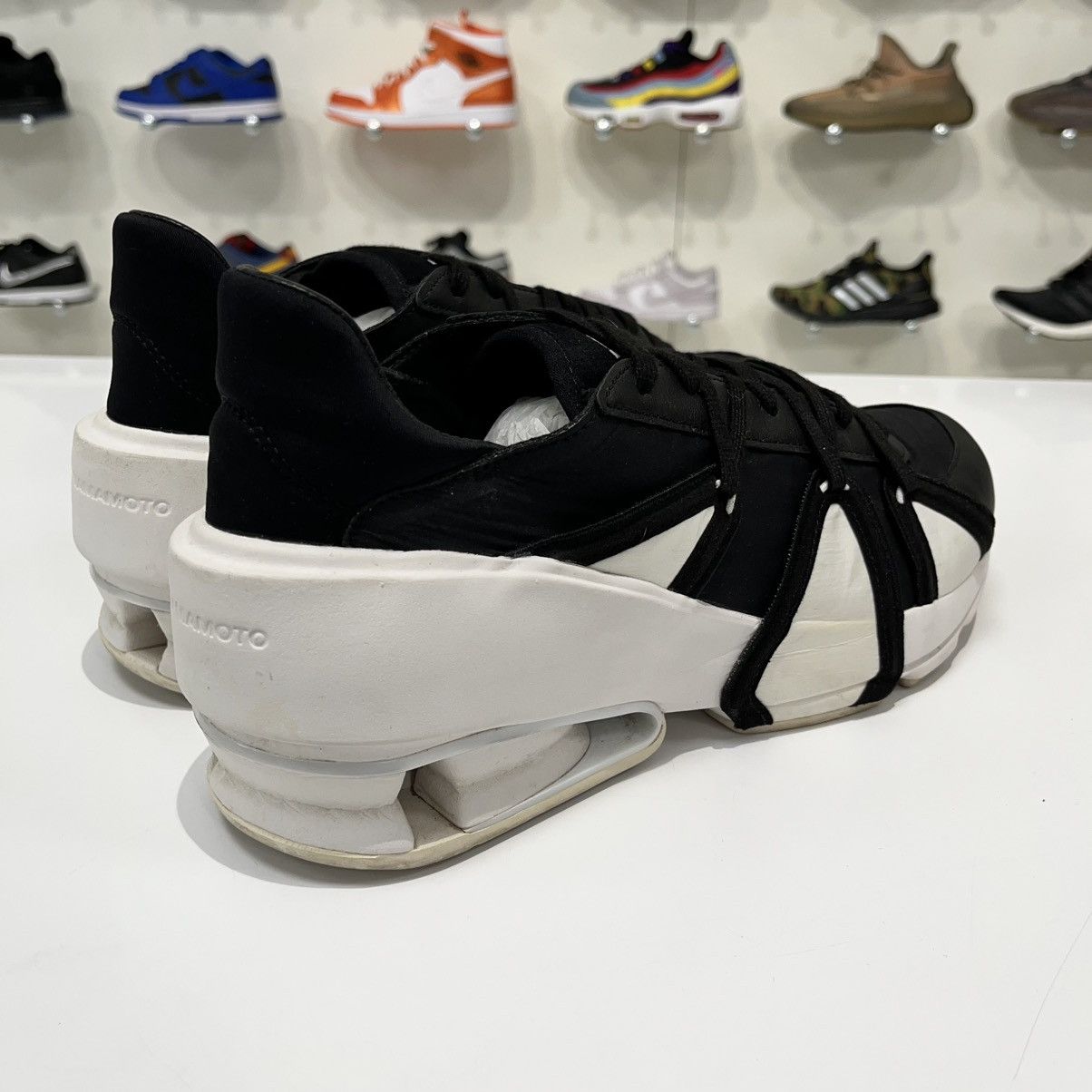 Adidas × Y-3 × Yohji Yamamoto Adidas Y-3 Sukui III Black Core White Size US 9 / EU 42 - 6 Thumbnail