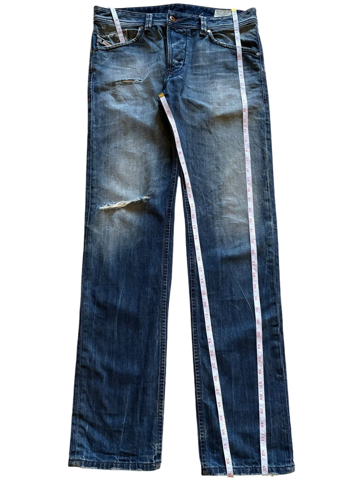 Diesel × Diesel Black Gold Vintage Diesel Faded Blue Wash Distressed Slim Jeans Size US 34 / EU 50 - 15 Thumbnail