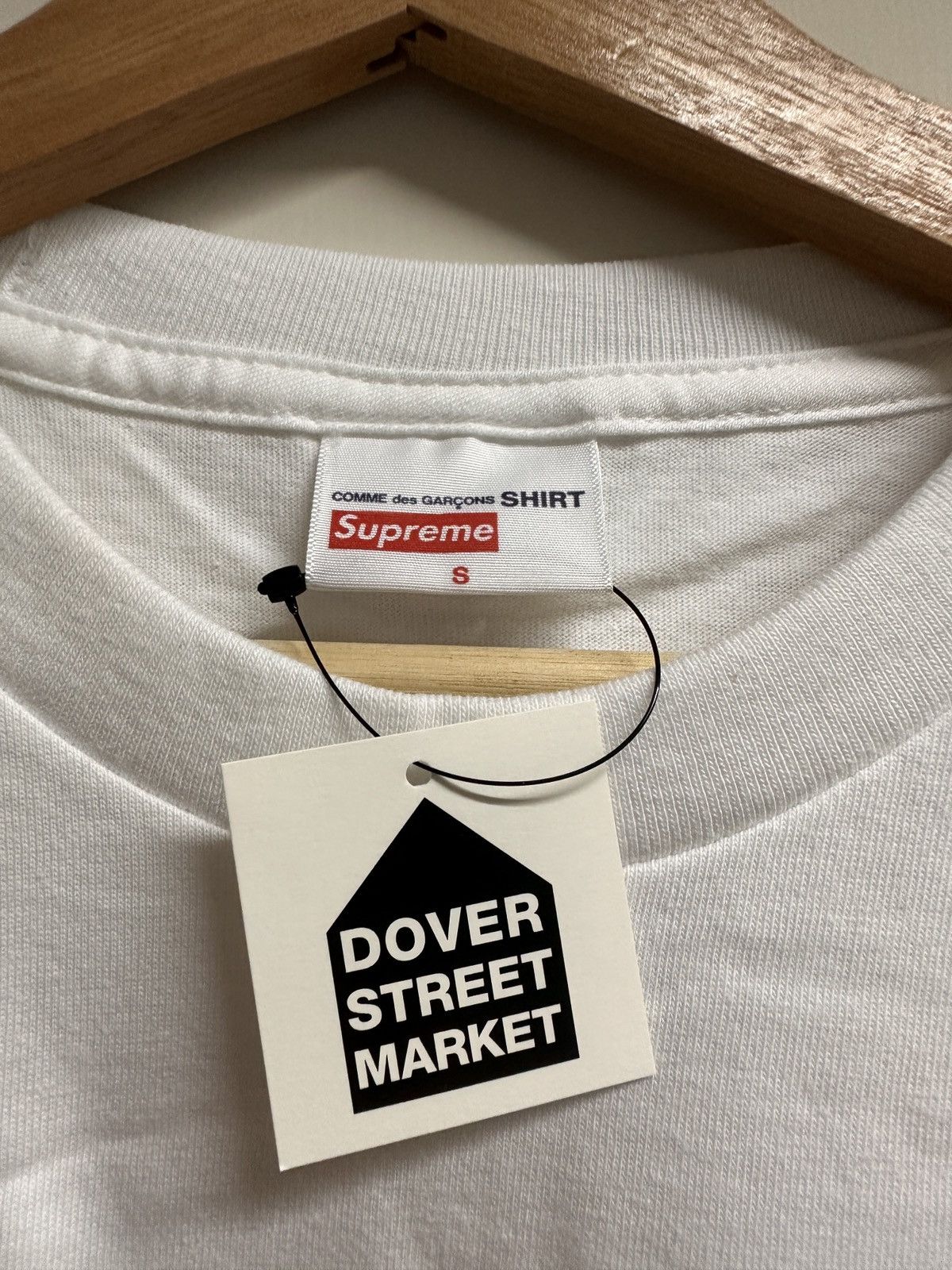 Comme des Garcons × Supreme Supreme x Comme Des Garçons T shirt tee white a Size US S / EU 44-46 / 1 - 2 Thumbnail