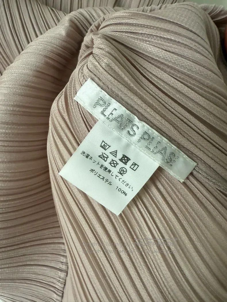 Issey Miyake Issey Miyake Light Brown Pleated Sleeveless Camisole Size XL / US 12-14 / IT 48-50 - 3 Thumbnail
