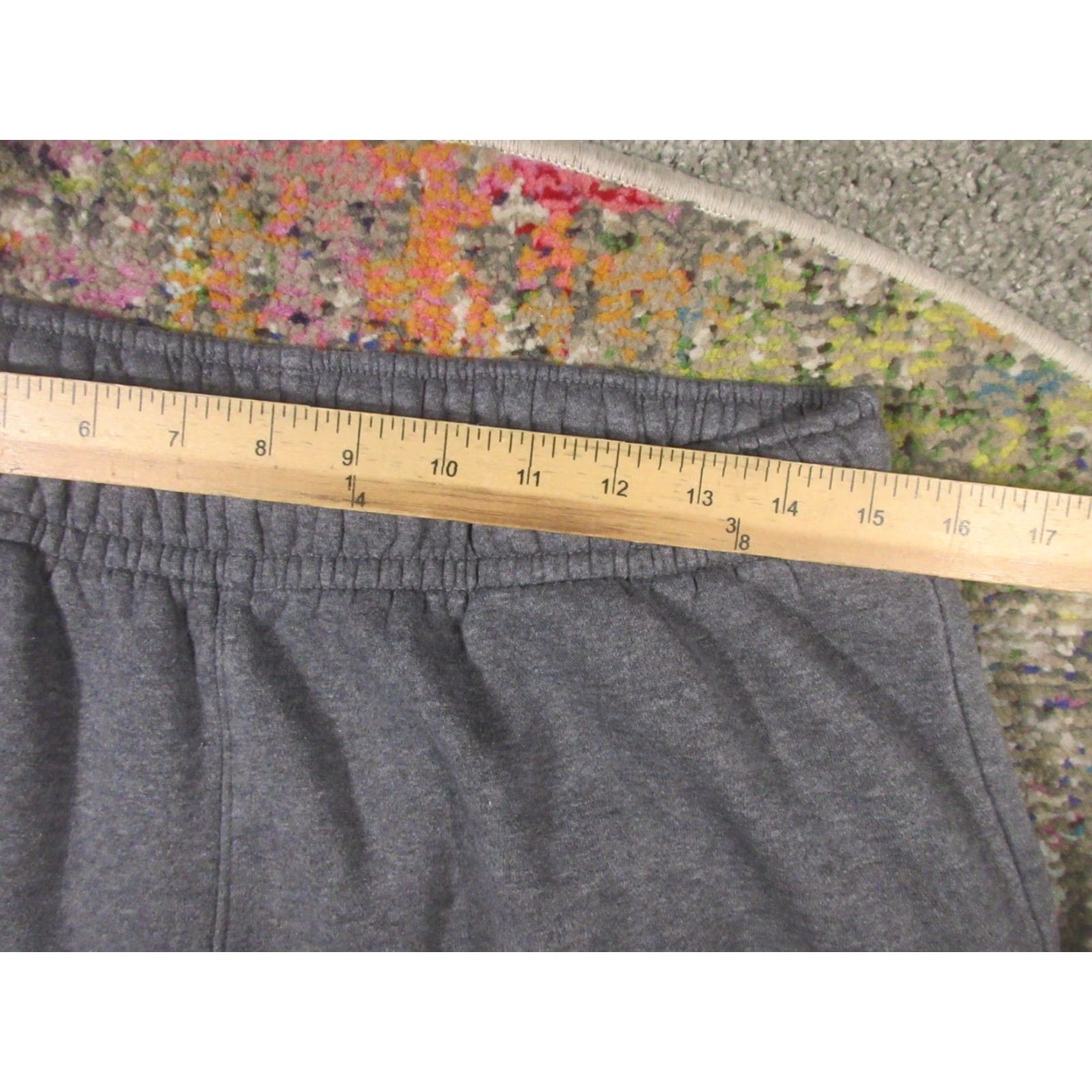 Nike Nike Sweatpants Adult L Gray Fleece Joggers Embroidered Swoosh 27 In Inseam Mens Size US 33 - 7 Thumbnail