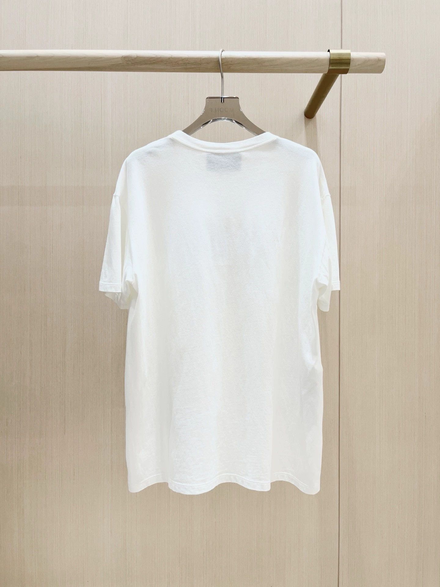 Gucci Gucci White Bear T-shirt Size S Back Stain Pre-owned Size S / US 4 / IT 40 - 2 Thumbnail