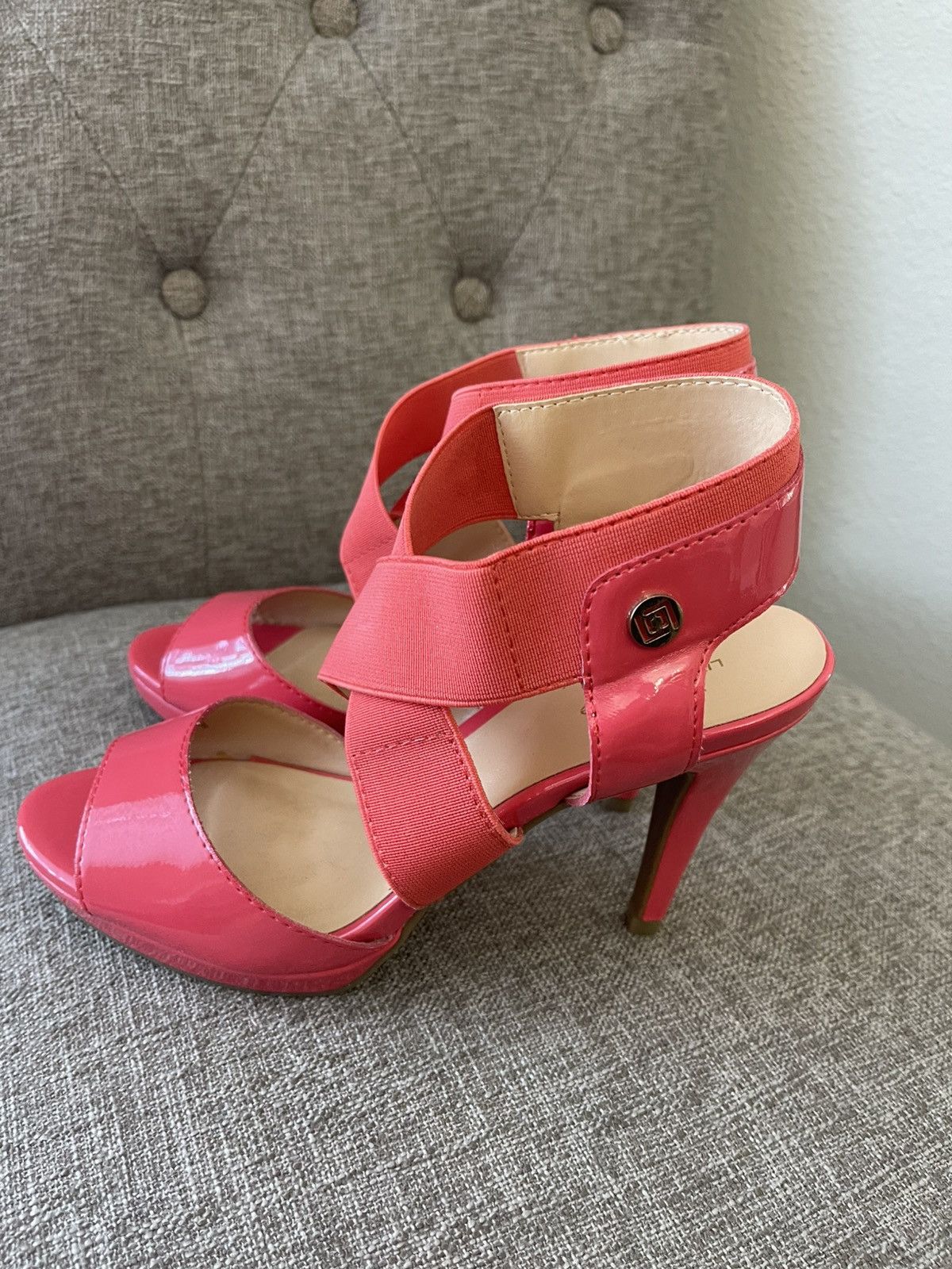 Designer Liz Claiborne size 7 heels. Gently used. Size US 7 / IT 37 - 5 Thumbnail