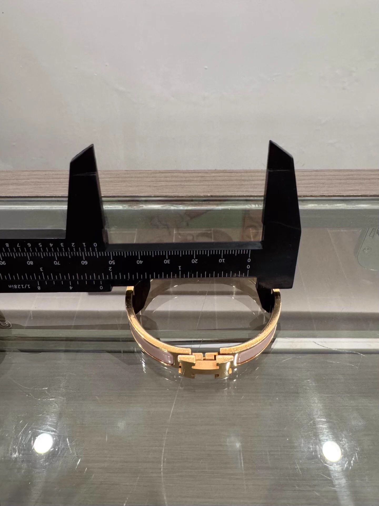 Hermes Hermes Clic H Pink Enamel Gold Clasp Bracelet PM Size ONE SIZE - 8 Thumbnail