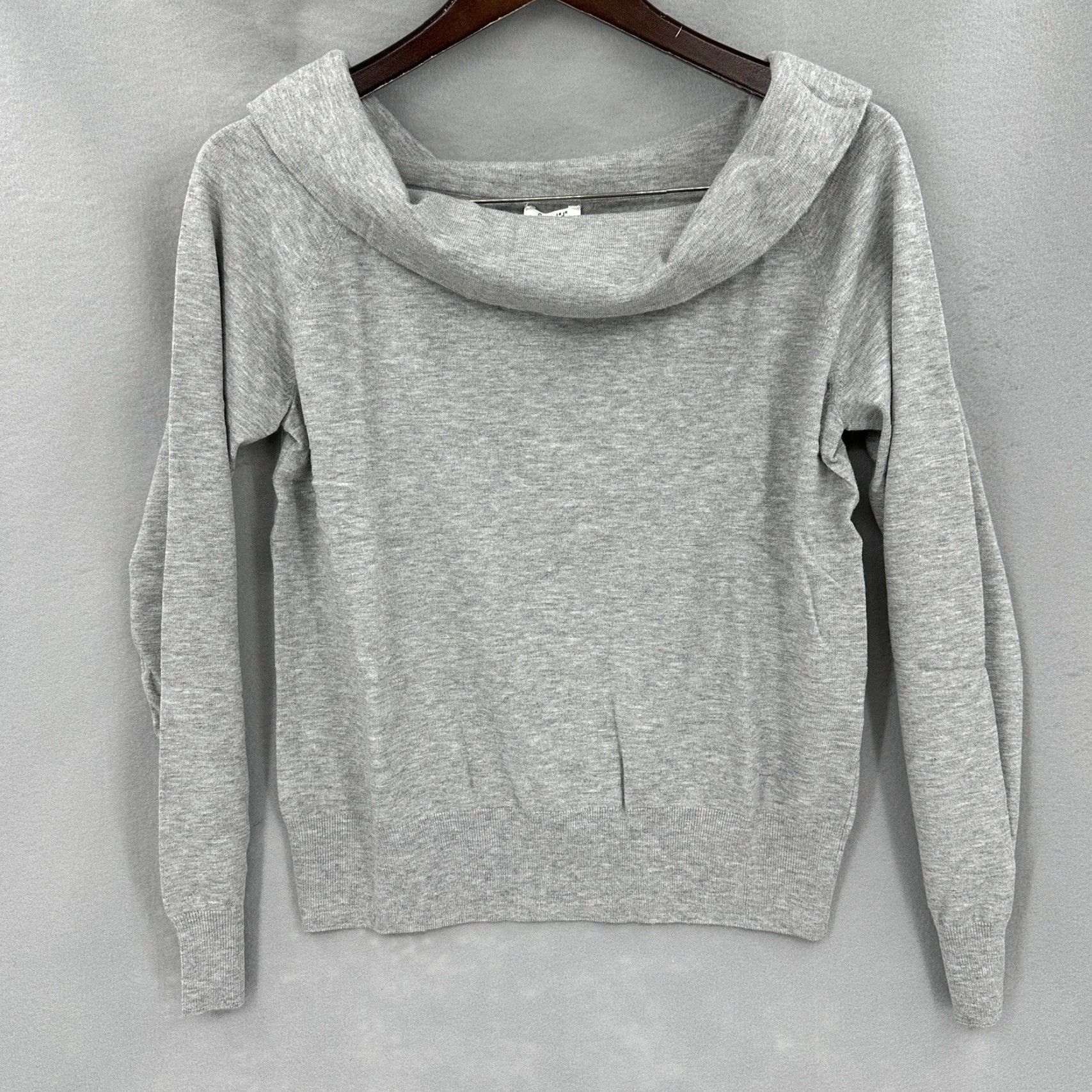 Splendid Splendid Women's Off the Shoulder Sweater, Large, Gray, Knit, Casual Blouse, Quiet Luxury, Long Sleeve Size L / US 10 / IT 46 - 4 Thumbnail