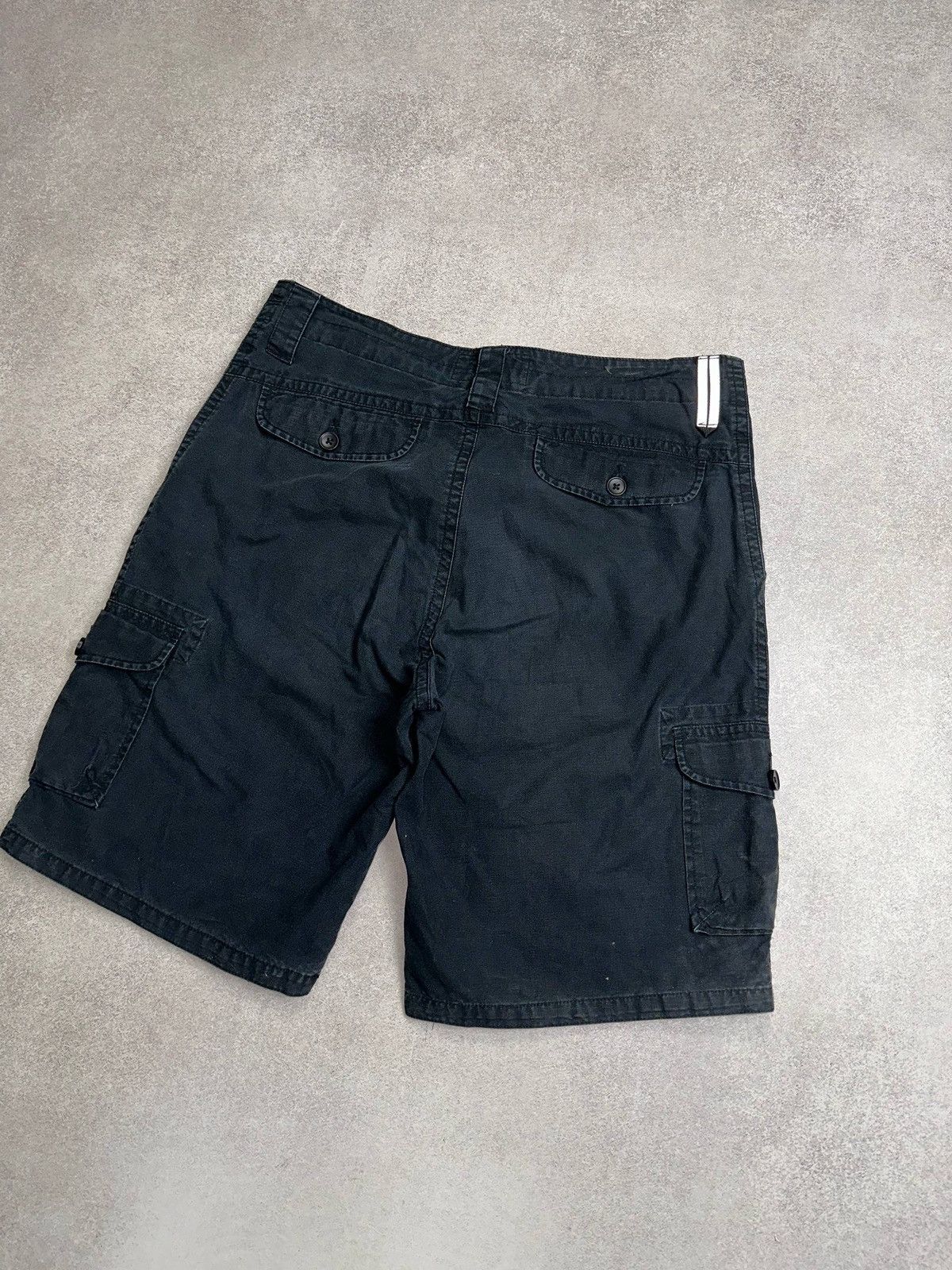 Oakley Vintage Oakley Reflective Black Cargo Y2K Shorts 32 Size US 36 / EU 52 - 2 Thumbnail