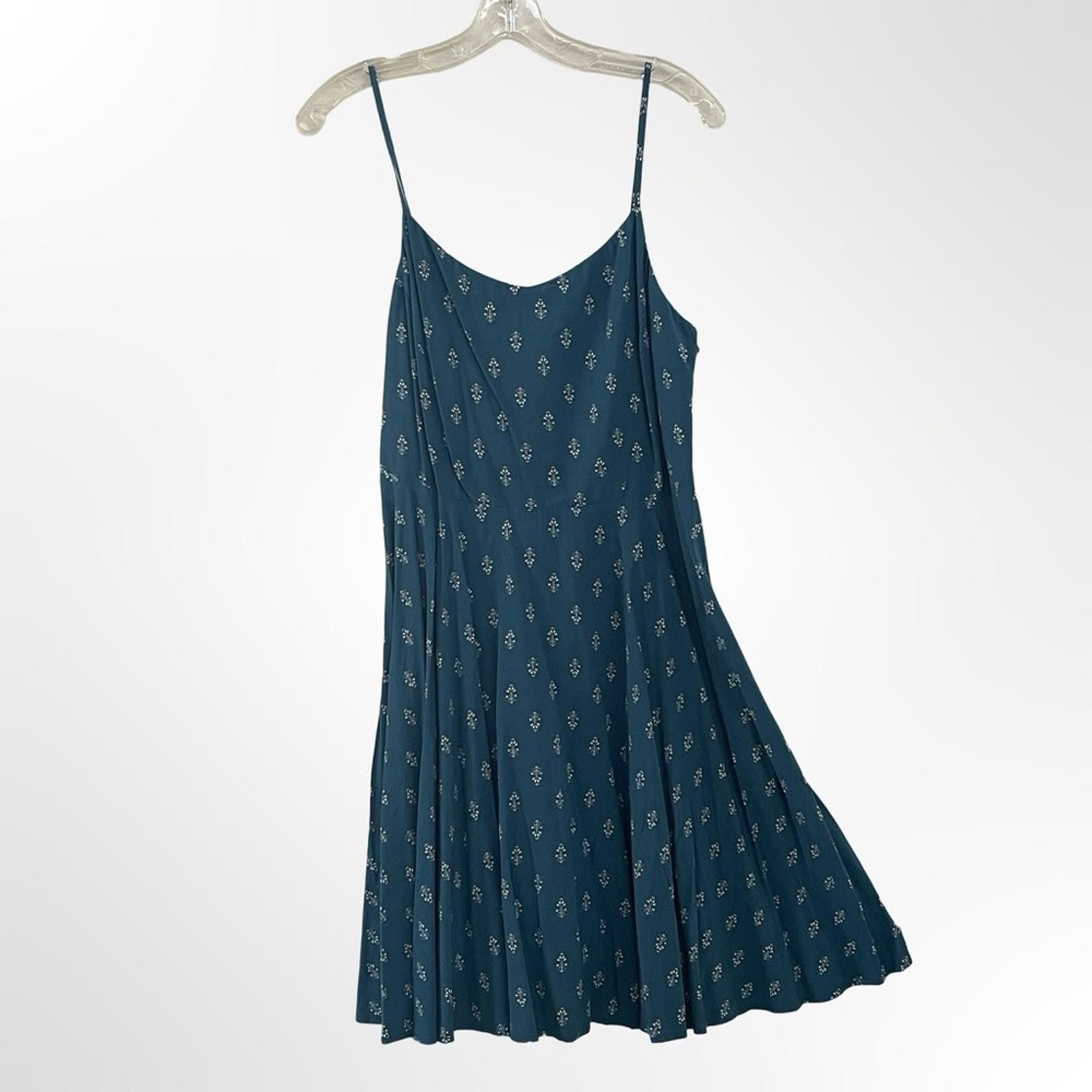 Old Navy Old Navy Teal Blue Printed Smocked Top Size L / US 10 / IT 46 - 2 Thumbnail