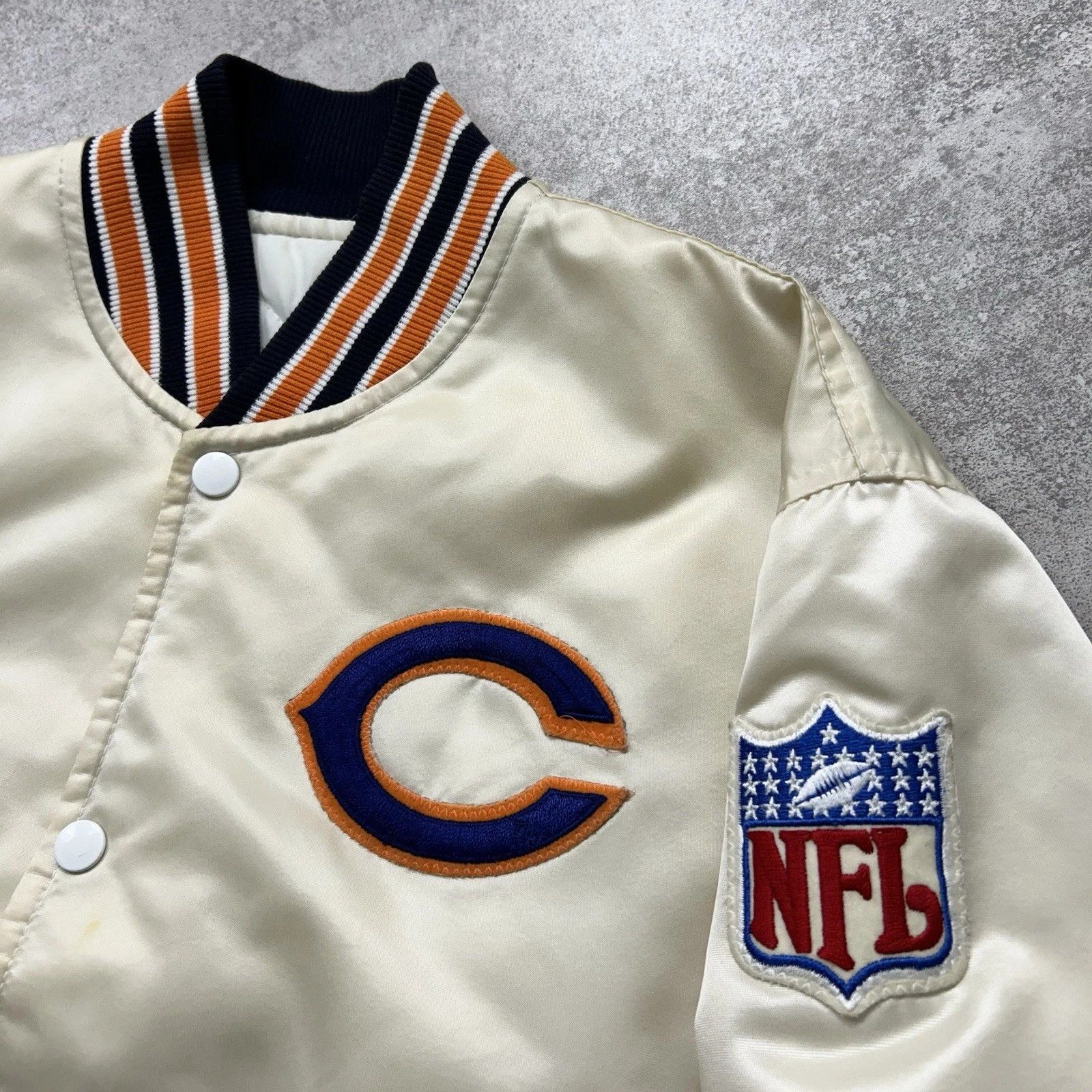 NFL × Starter × Vintage CHICAGO BEARS AUTHENTIC SATIN JACKET Sz M WHITE MADE IN USA Size US M / EU 48-50 / 2 - 2 Thumbnail