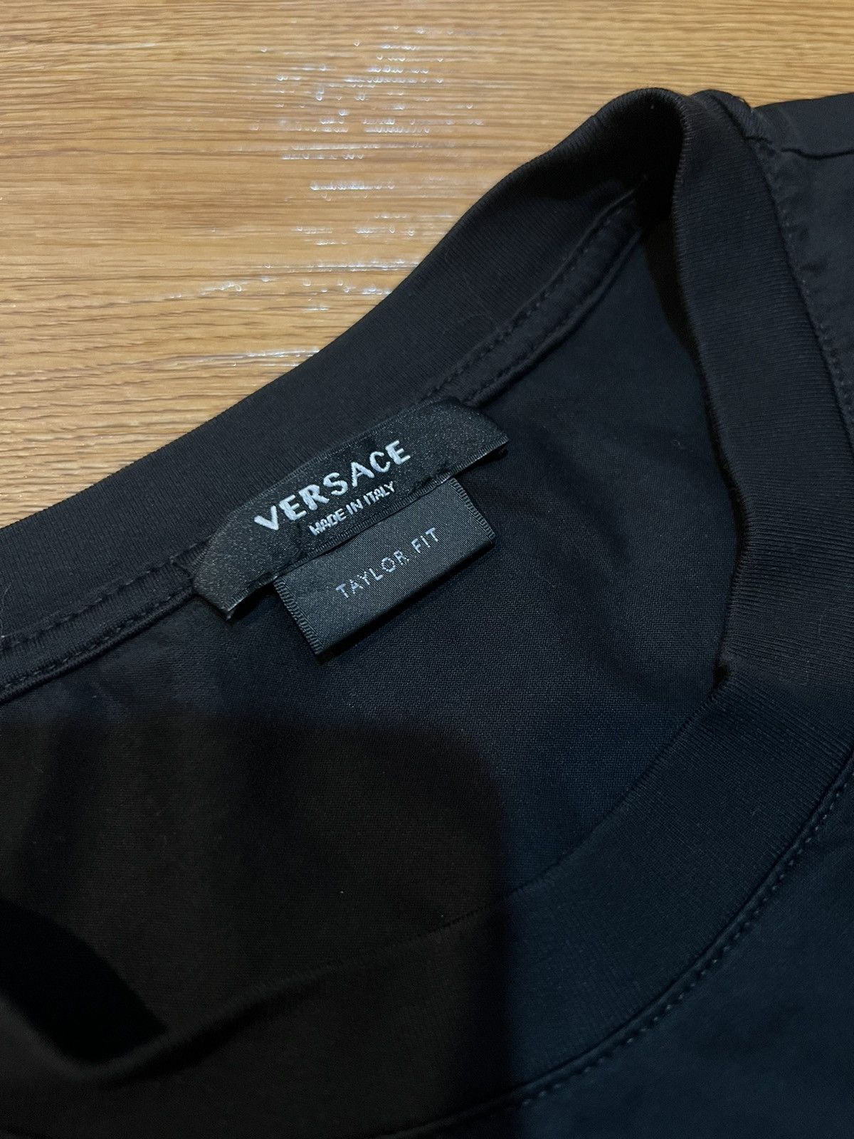 Designer × Versace VERSACE Size US S / EU 44-46 / 1 - 5 Thumbnail