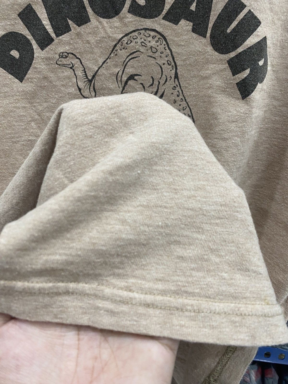 Vintage VINTAGE DINOSAUR JURASSIC PERIOD TSHIRT Size US M / EU 48-50 / 2 - 5 Thumbnail