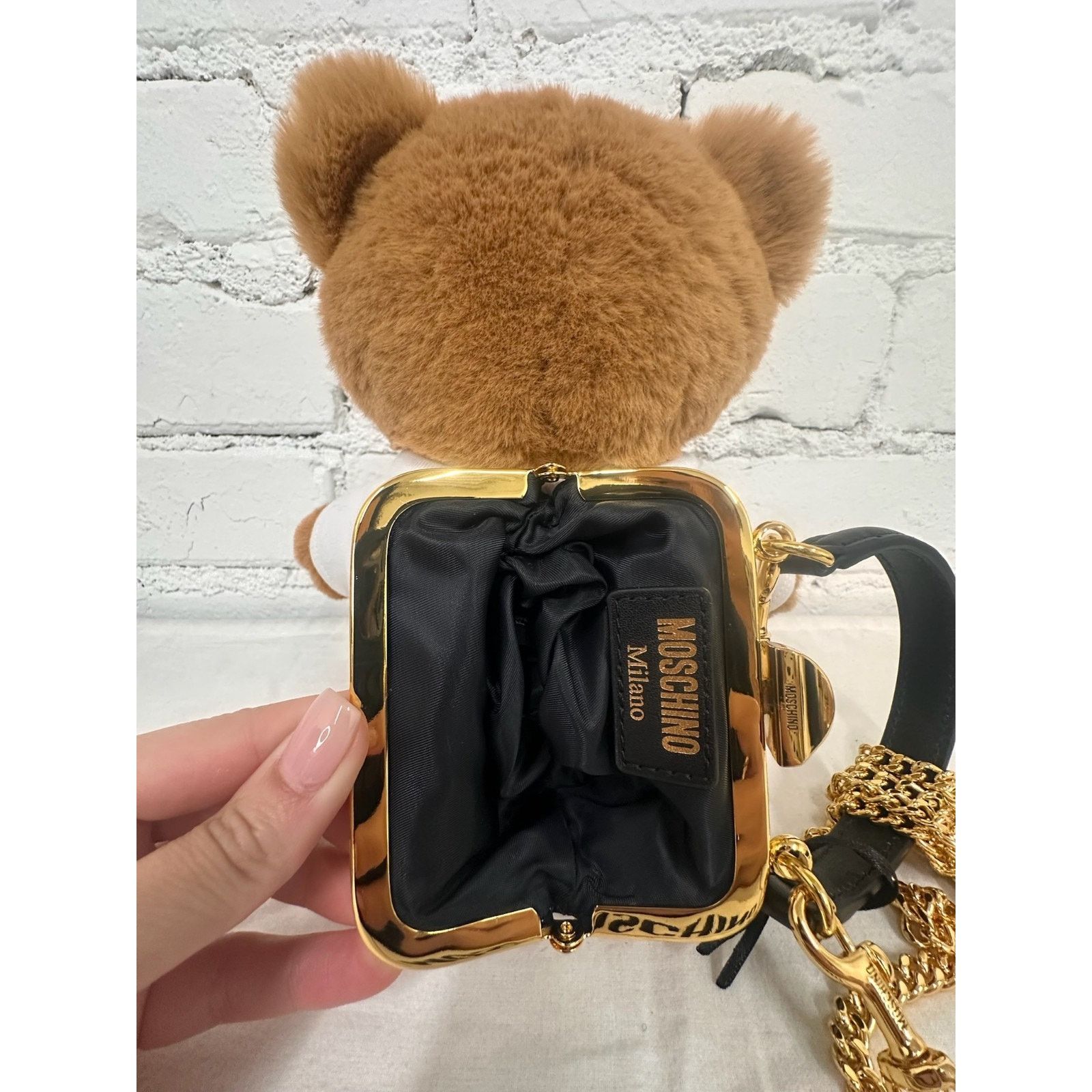 Moschino AW24 Moschino Couture Plush Teddy Bear Handle Crossbody Bag Size ONE SIZE - 8 Thumbnail