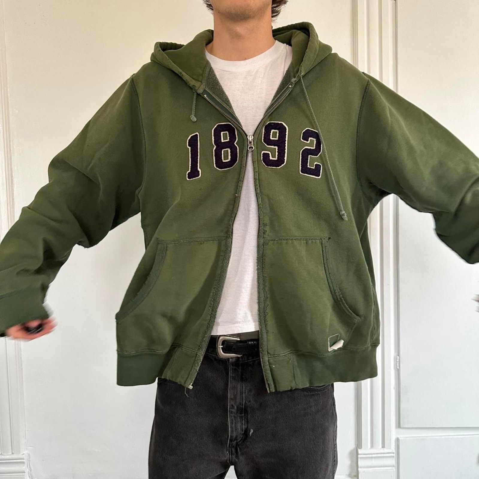 Abercrombie & Fitch × Vintage Vintage 00s Thrashed Cotton Abercrombie & Fitch ZipUp Hoodie Size US XL / EU 56 / 4 - 7 Thumbnail