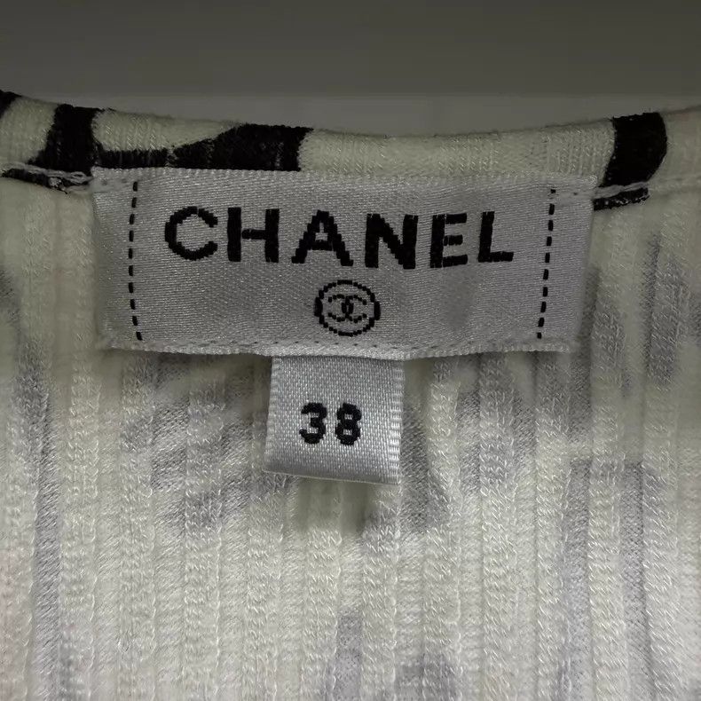 Chanel Chanel Black and white colour matching camelia graffiti ve Size XS / US 0-2 / IT 36-38 - 2 Thumbnail