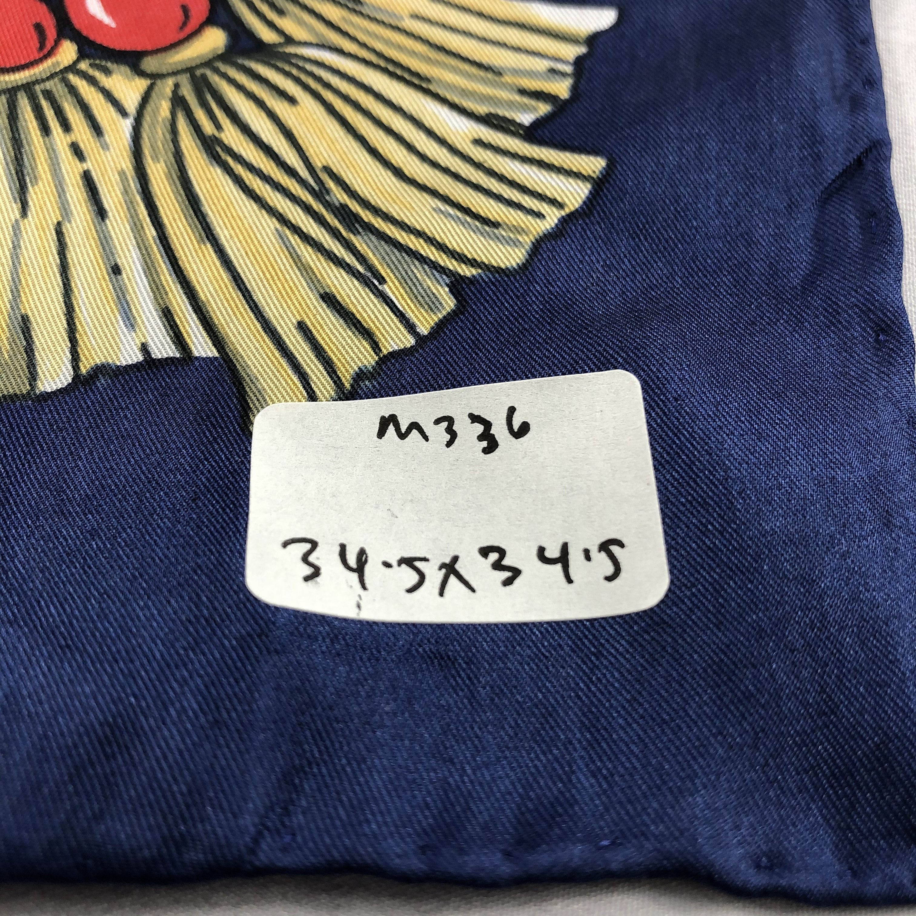 Vintage Vintage Studio D Luxury Design Silk Scarf M336 Size ONE SIZE - 8 Thumbnail