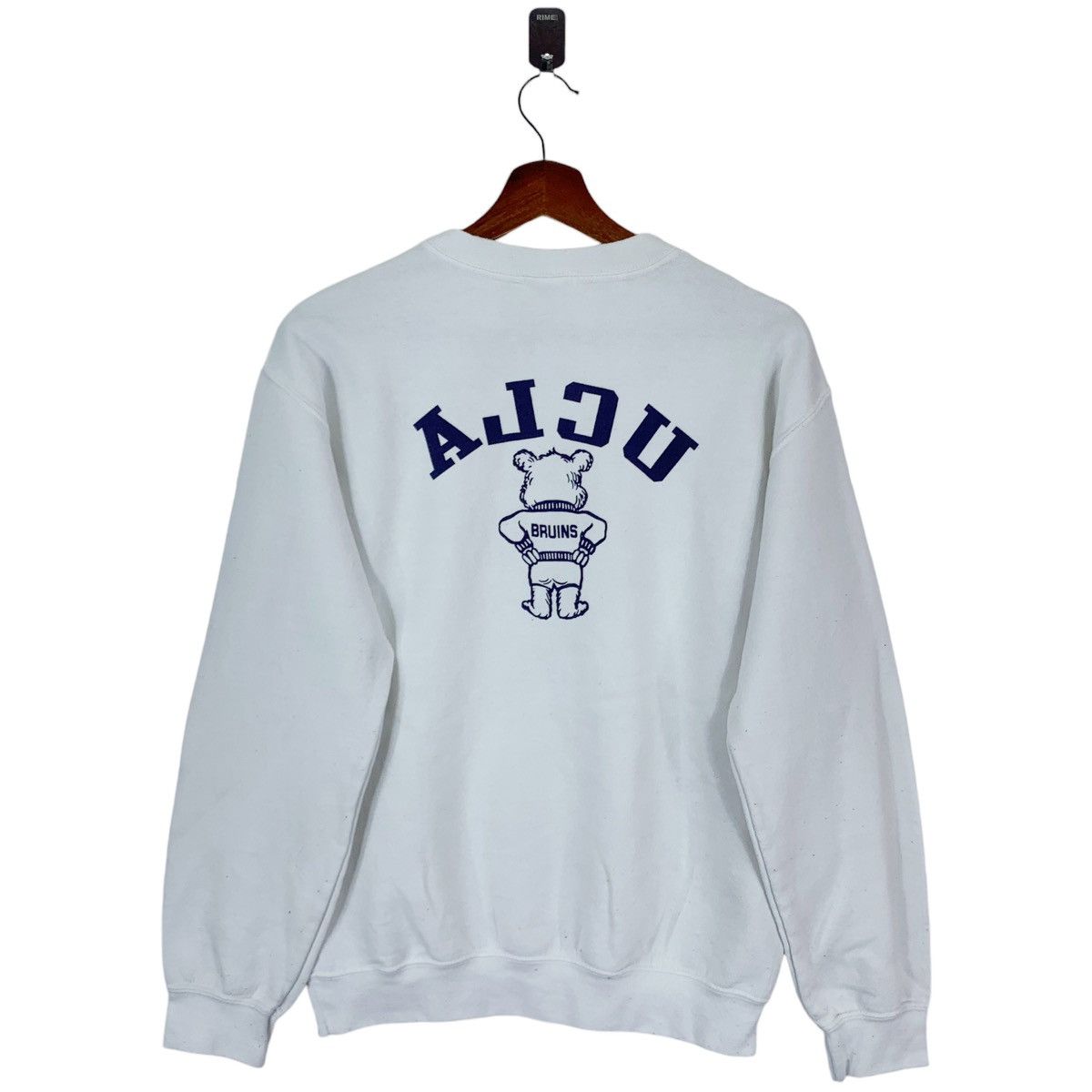 Vintage VINTAGE UCLA UNIVERSITY OF CALIFORNIA LOS ANGELES CREWNECK Size US M / EU 48-50 / 2 - 4 Thumbnail