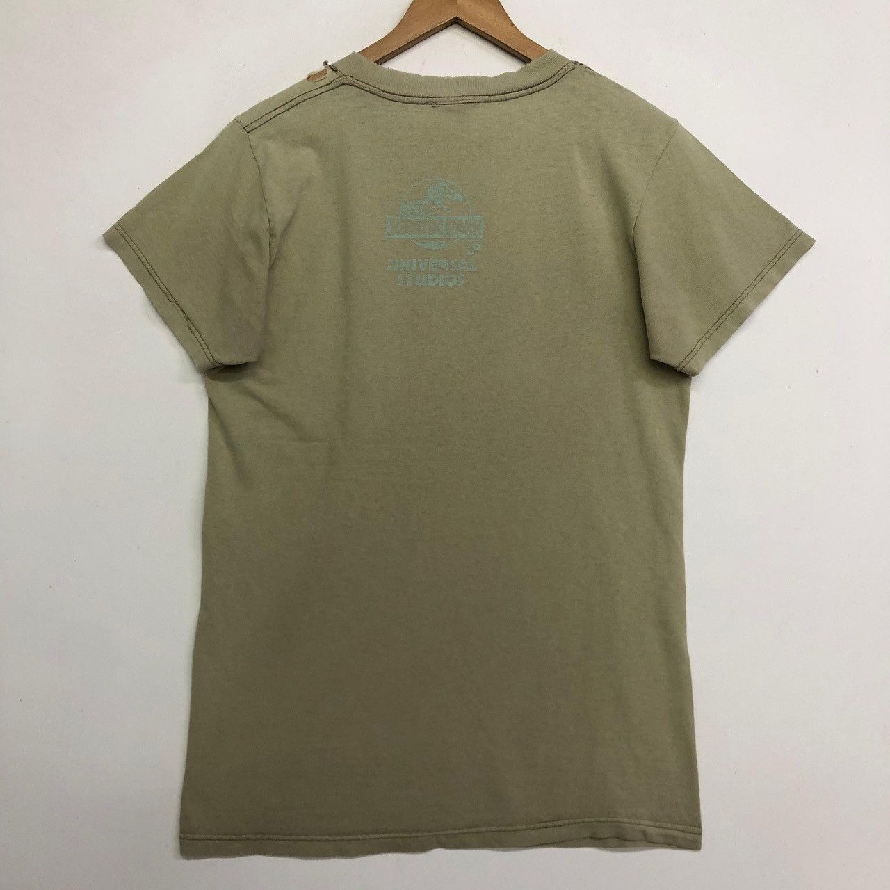 Universal Studios × Vintage Vintage Extinction Jurassic Park Universal Studios Tee Size US S / EU 44-46 / 1 - 11 Thumbnail