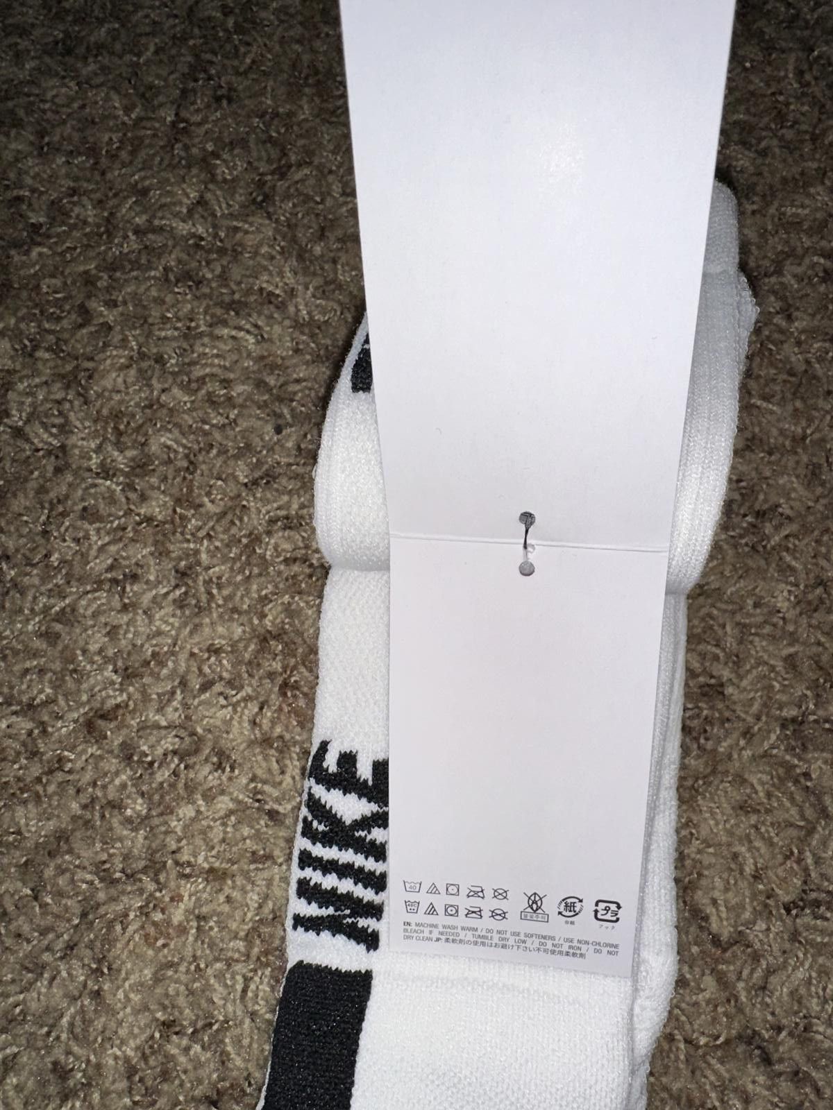 Nike Nike Multiplier Dri-Fit Tennis Running White Crew Socks Size ONE SIZE - 8 Thumbnail