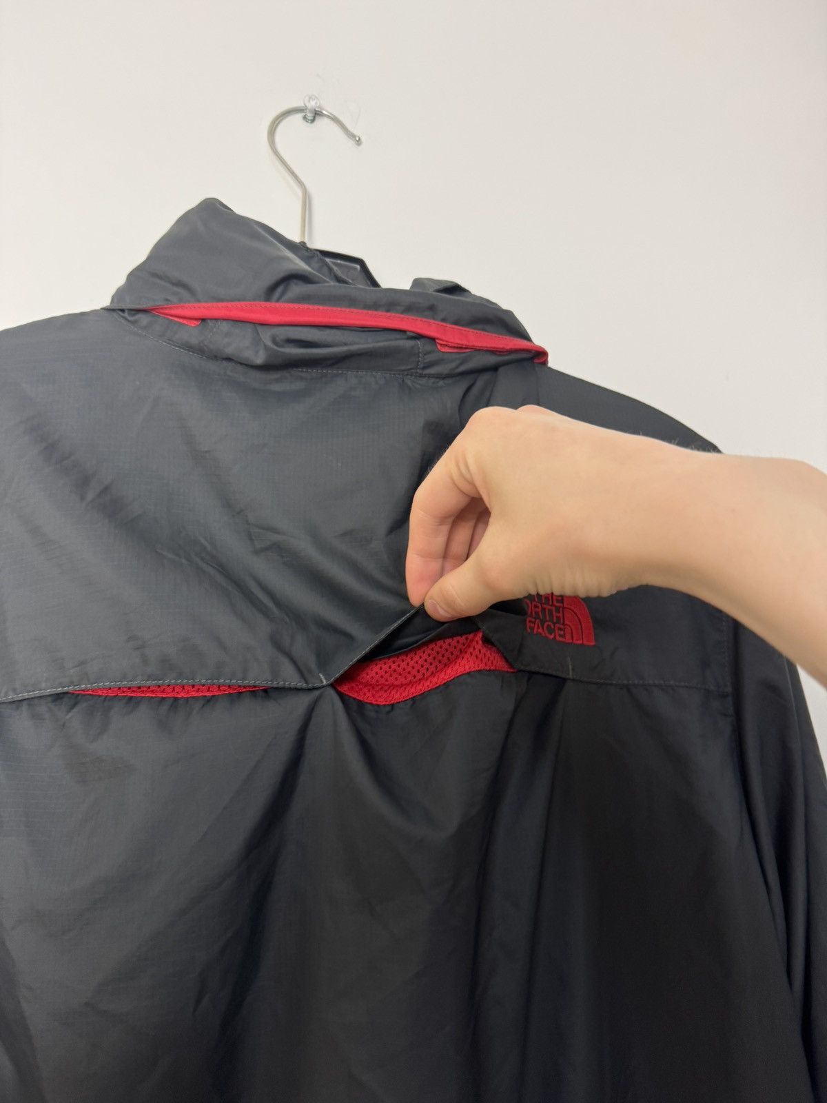 The North Face The North Face windbreaker jacket outdoor gorpcore style Size US XL / EU 56 / 4 - 18 Thumbnail