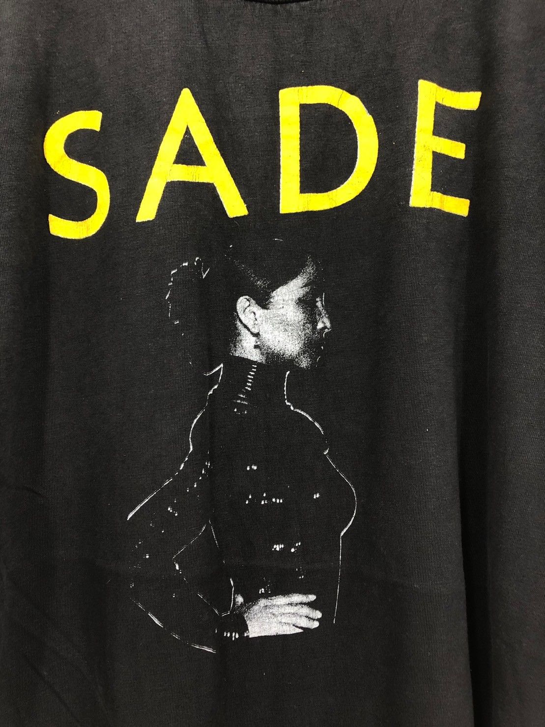 Vintage "RARE" SADE World Tour 2011 Montreal Single Stitch BN Size US L / EU 52-54 / 3 - 5 Thumbnail