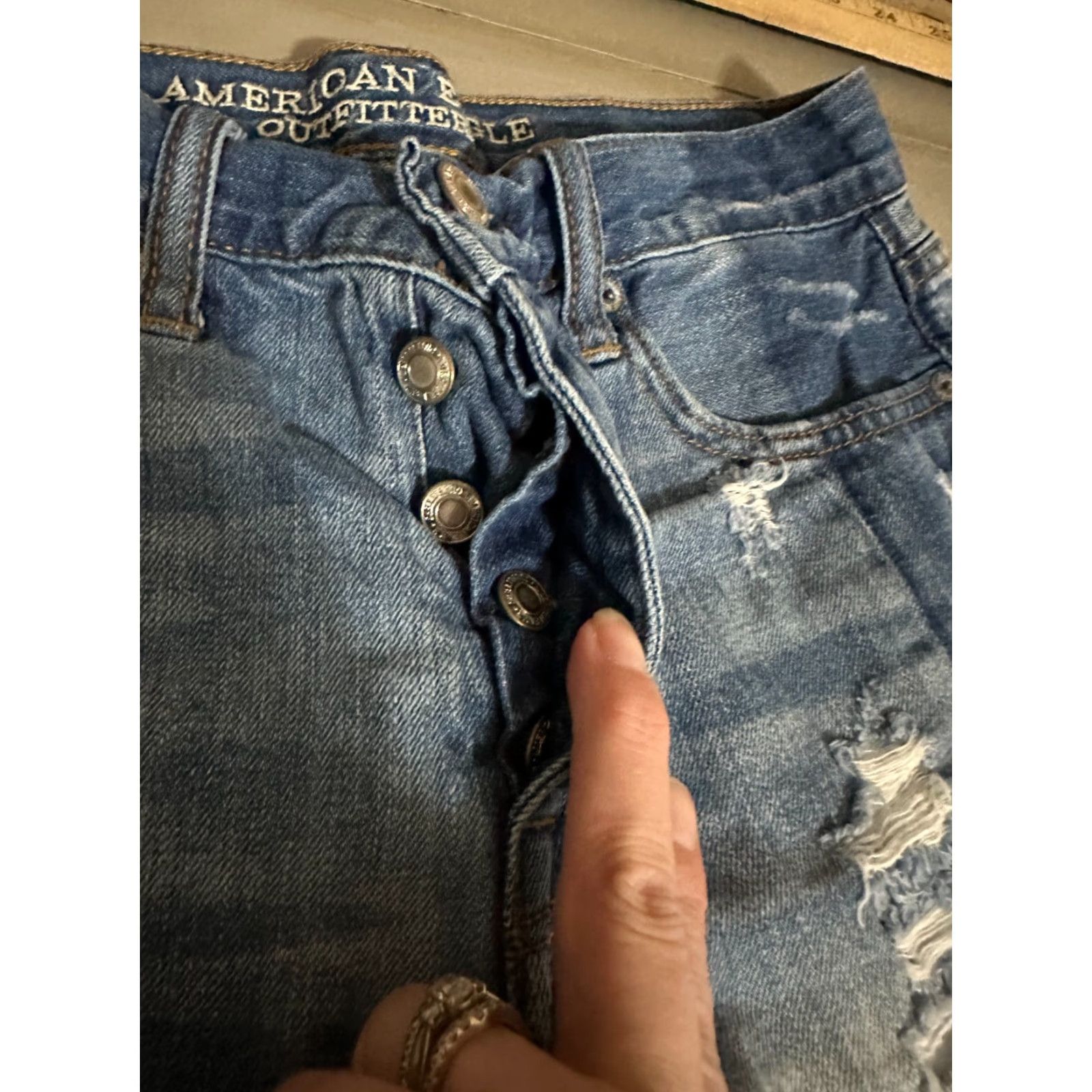 American Eagle Outfitters American Eagle Shorts Womens Size 2 Vintage Hi-Rise Festival Distressed Denim Cut-Off 90s Womens Size 30" / US 8 / IT 44 - 3 Thumbnail