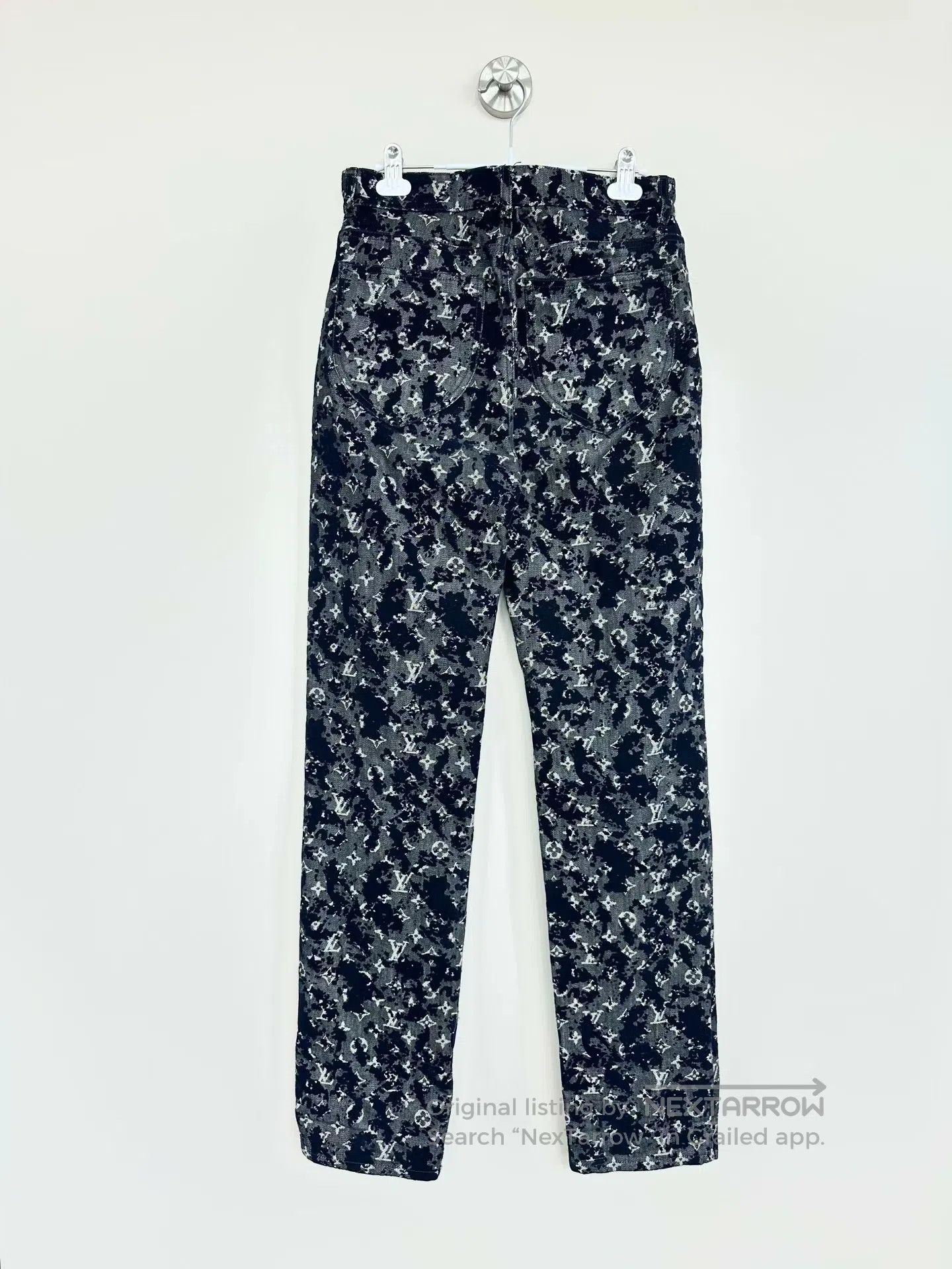 Louis Vuitton Louis Vuitton Black velvet all-over print old logo denim p Size US 29 - 2 Thumbnail