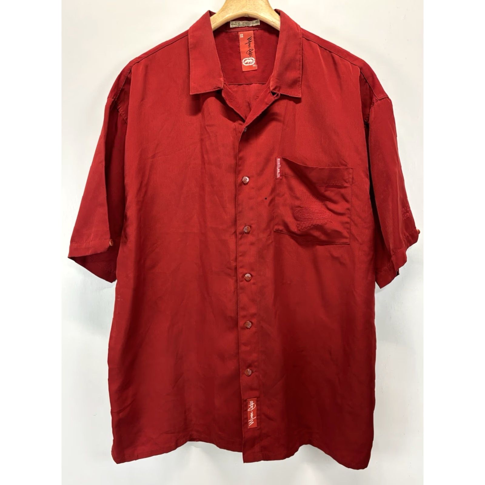 Ecko Unltd. VINTAGE Ecko Unltd Button-Up Shirt XL Mens Red Graphic Print Collar Short Sleeve Rhino Y2K Read Size US XL / EU 56 / 4 - 2 Thumbnail
