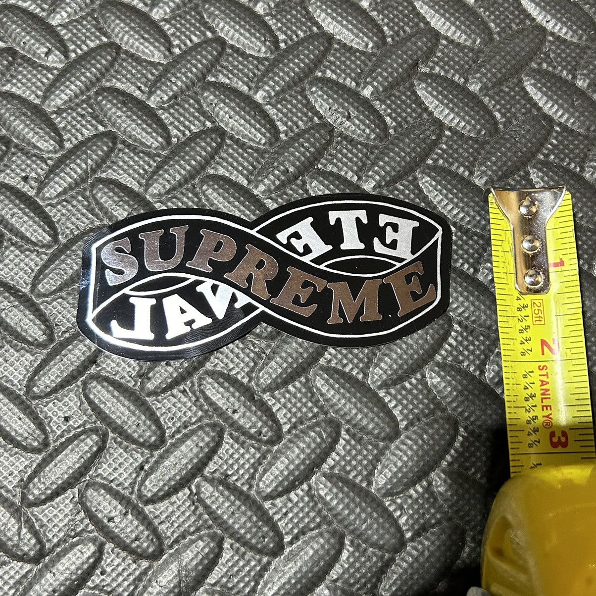 Supreme Supreme New York Eternal Infinity Sticker FW2018 4.25” NEW Size ONE SIZE - 4 Thumbnail