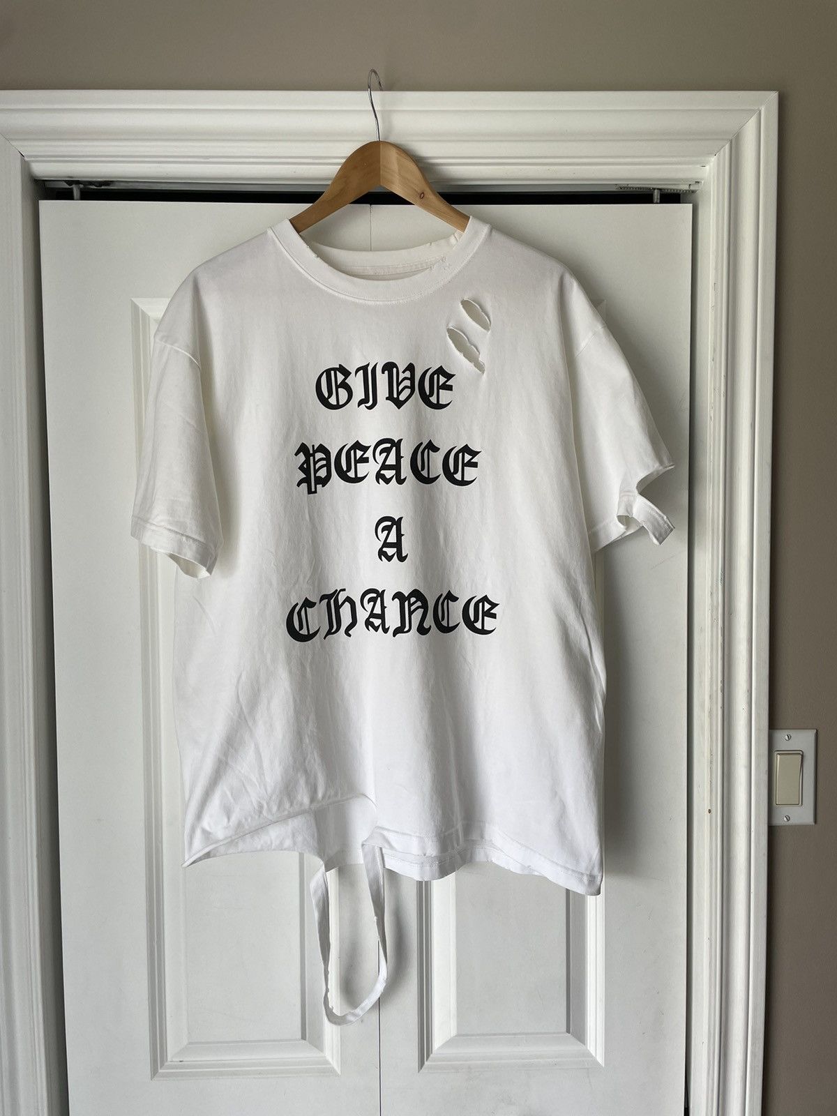 image of Number N Ine Aw04 Number (N)Ine Give Peace A Chance T-Shirt in White, Men's (Size Large)