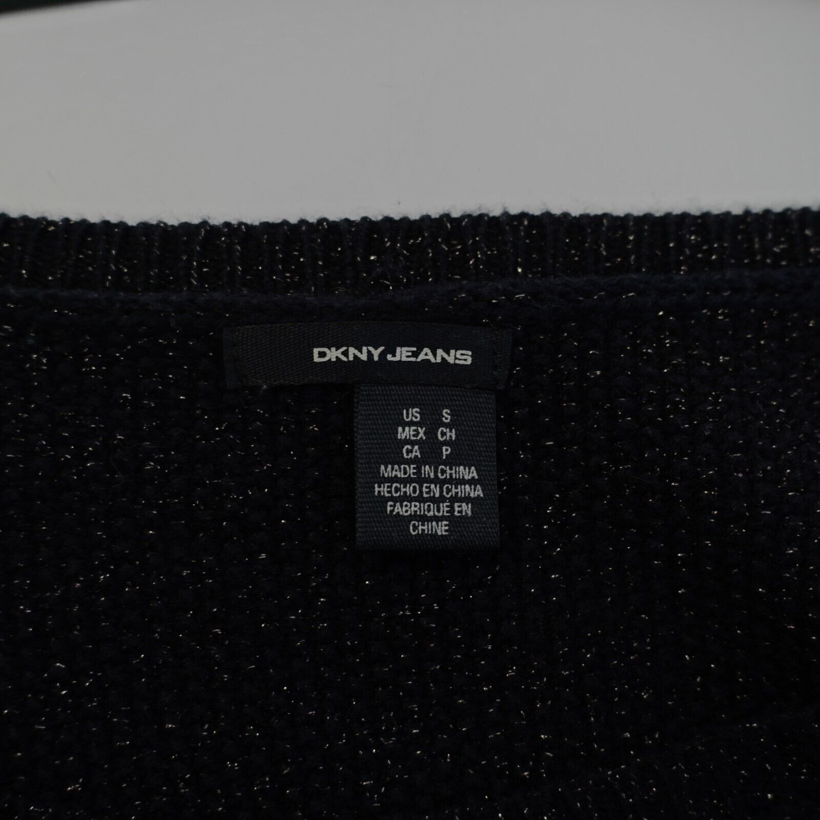DKNY DKNY Jeans Small Black W/ Metallic Gold Spec Scoop Neck Swea Size S / US 4 / IT 40 - 6 Thumbnail
