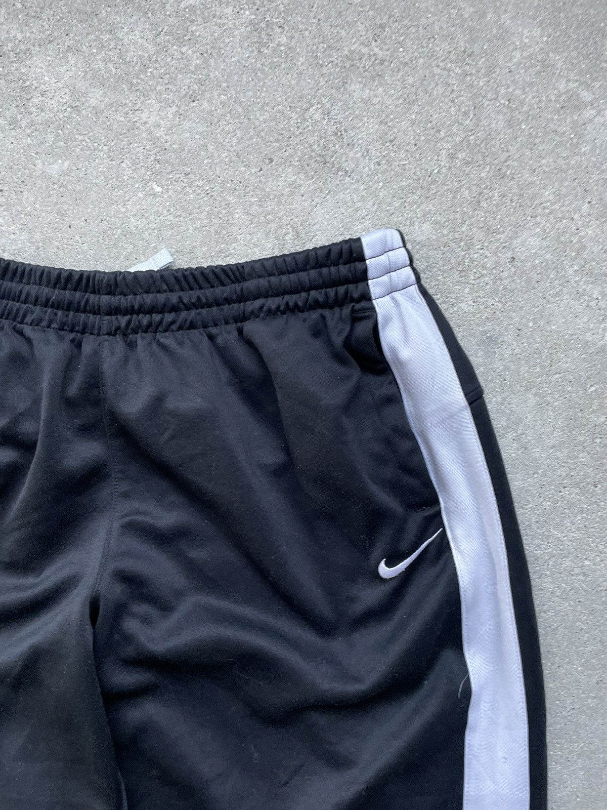 Nike Vintage Nike Track pants buggy Size US 33 - 4 Thumbnail
