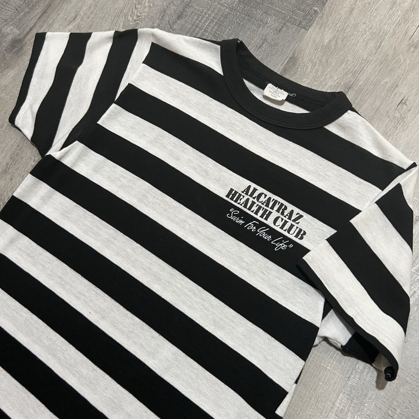 Vintage VTG Alcatraz Health Club 60s 70s Prisoner Stripe T Shirt L Size US L / EU 52-54 / 3 - 1 Thumbnail