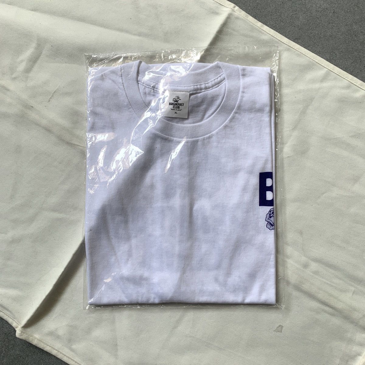 Japanese Brand Breakfast club tokyo tee Size US XL / EU 56 / 4 - 5 Thumbnail