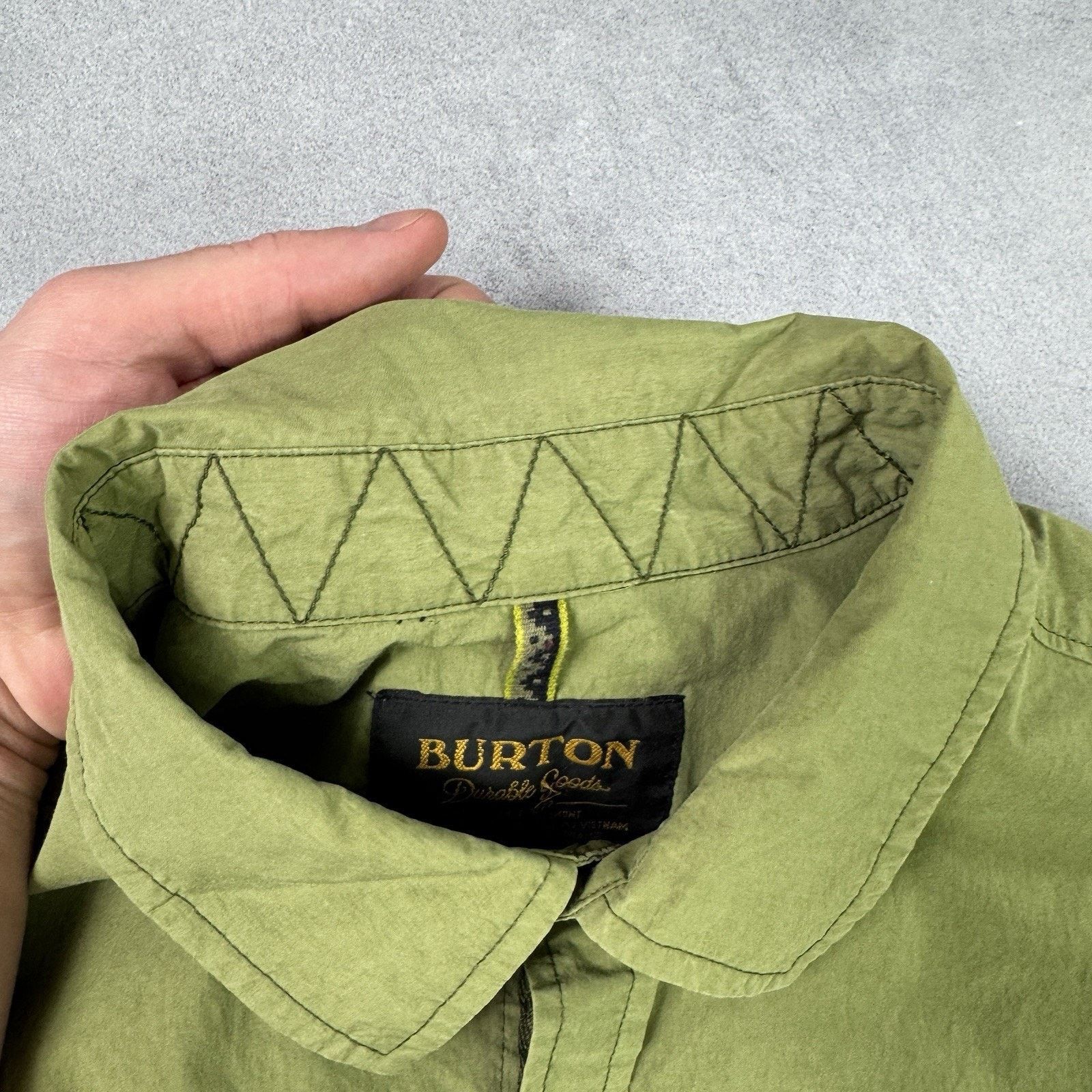Burton Burton AK Men Linght Overshirt Jacket Nylon Green Size L Size US L / EU 52-54 / 3 - 11 Thumbnail